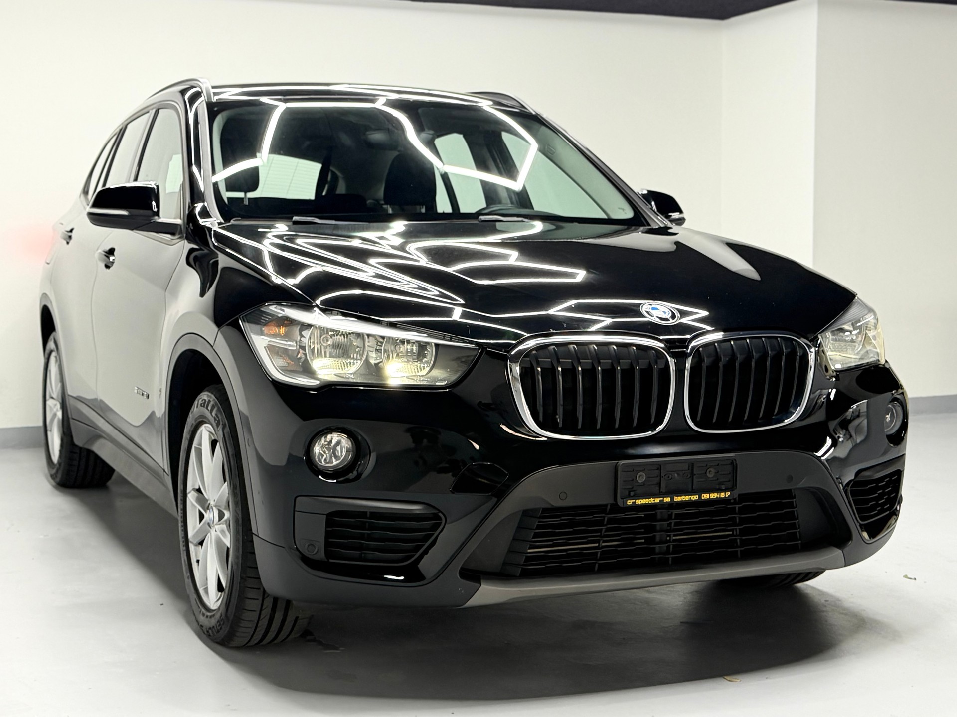 BMW X1 sDrive 18i Sport Line Steptronic DSK-image-2