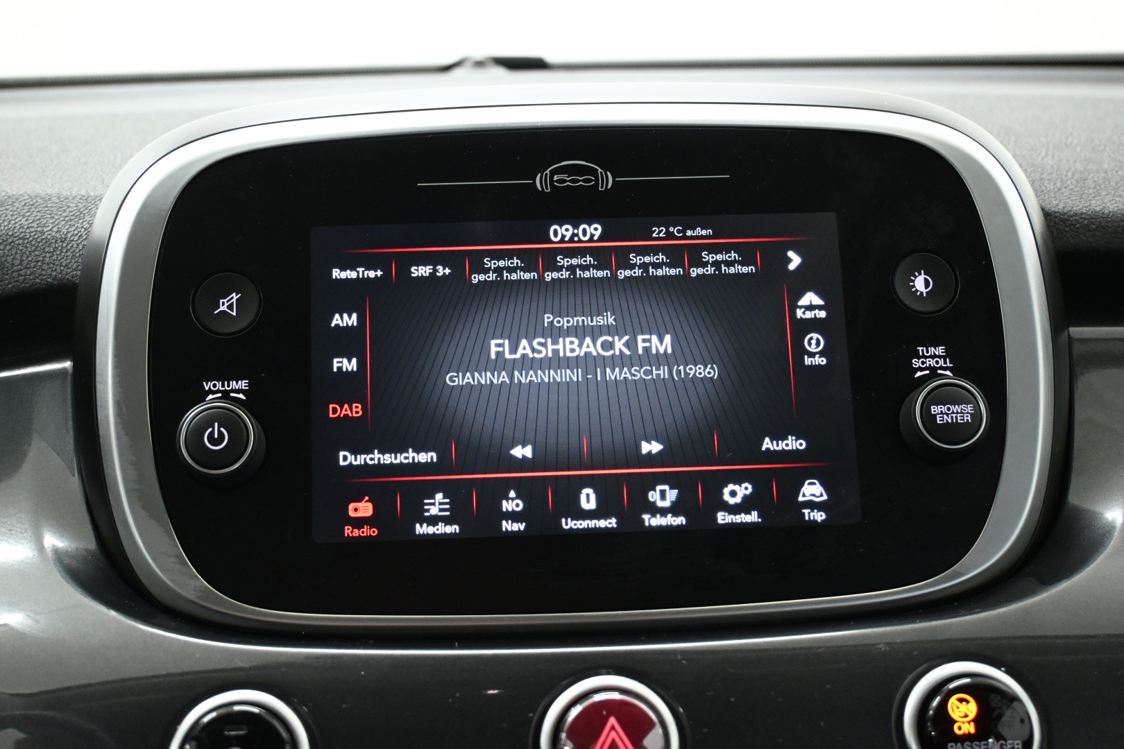 FIAT 500X 2.0MJ Cross 4x4 Automatic-image-10