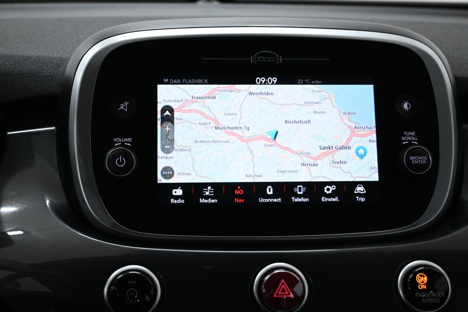 FIAT 500X 2.0MJ Cross 4x4 Automatic-image-9