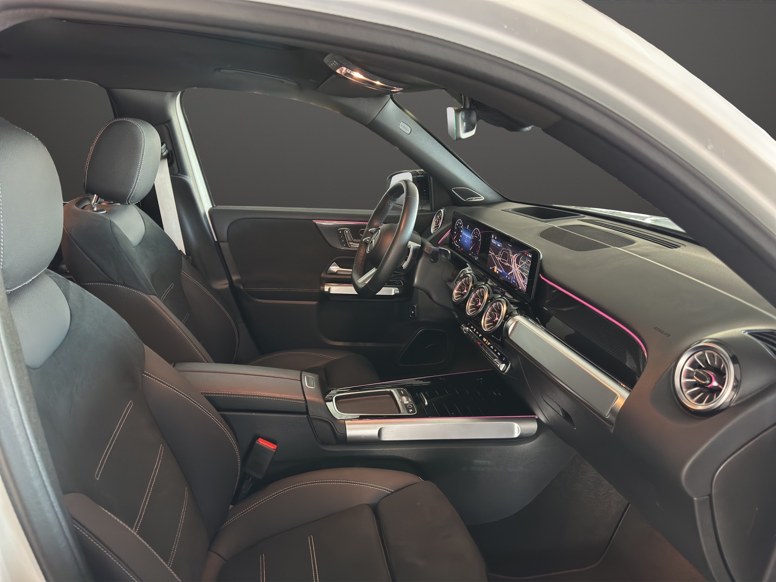 MERCEDES-BENZ GLB 220 4Matic 8G-Tronic-image-10