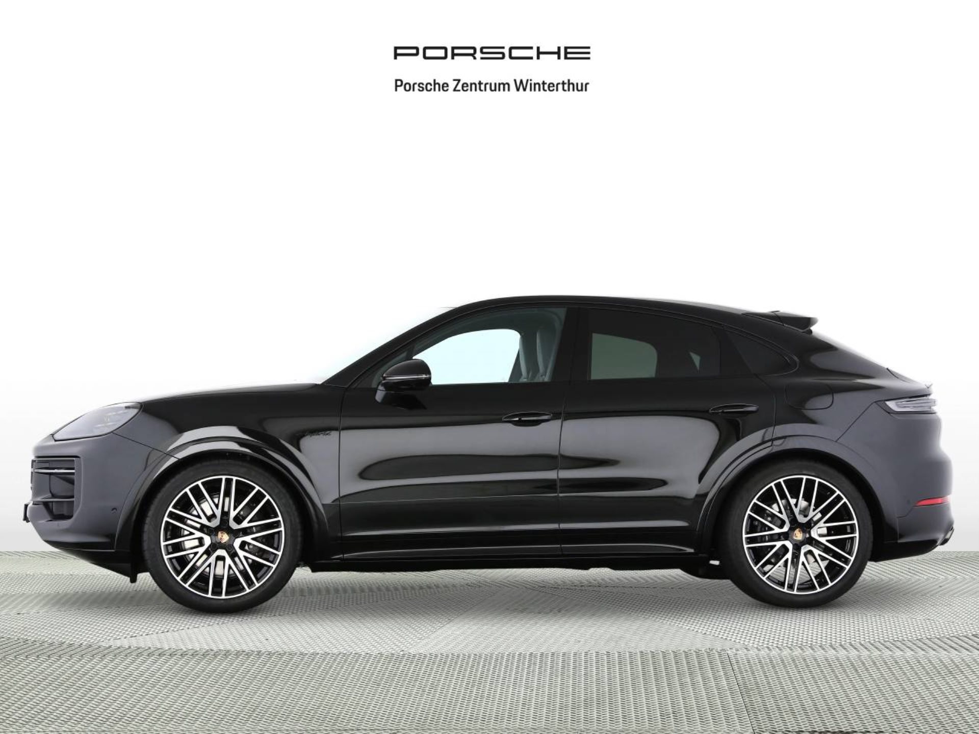 PORSCHE Cayenne E-Hybrid Coupé Black Edition-showroom-element-1