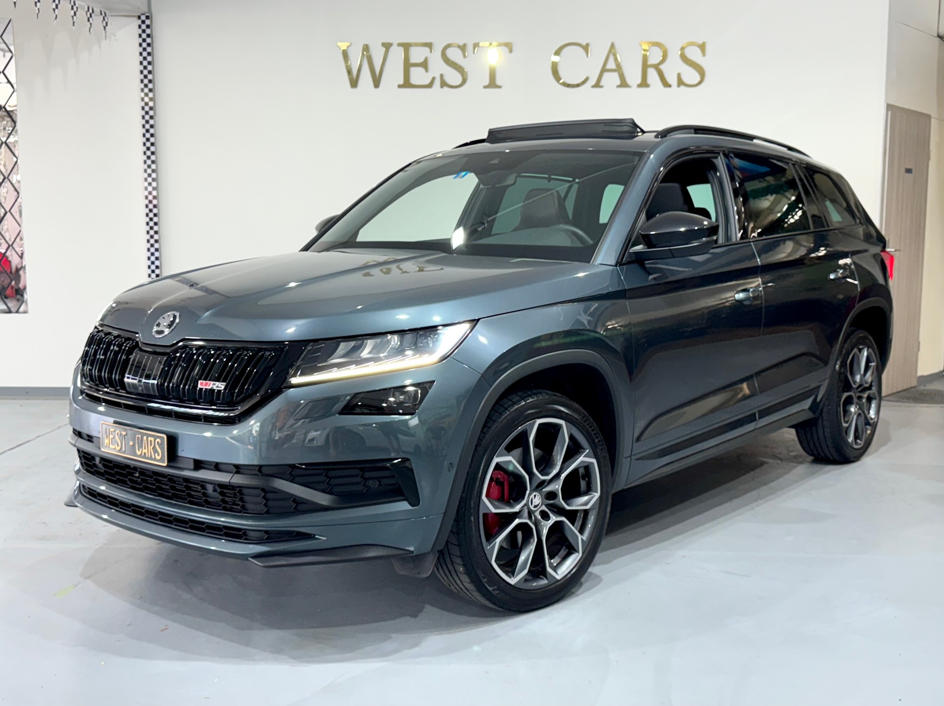 SKODA Kodiaq 2.0 Bi-TDI SCR RS 4x4 DSG **7 Plätzer**-image-0