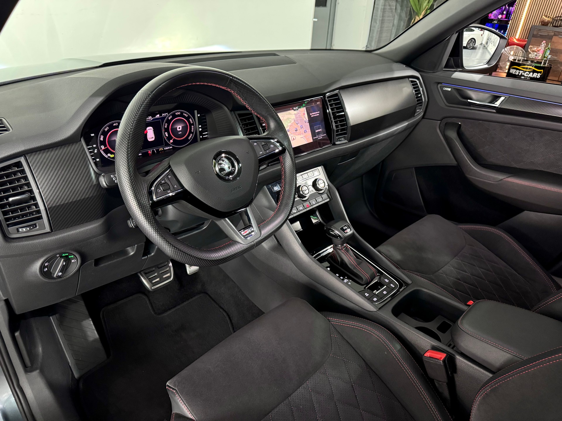 SKODA Kodiaq 2.0 Bi-TDI SCR RS 4x4 DSG **7 Plätzer**-image-4