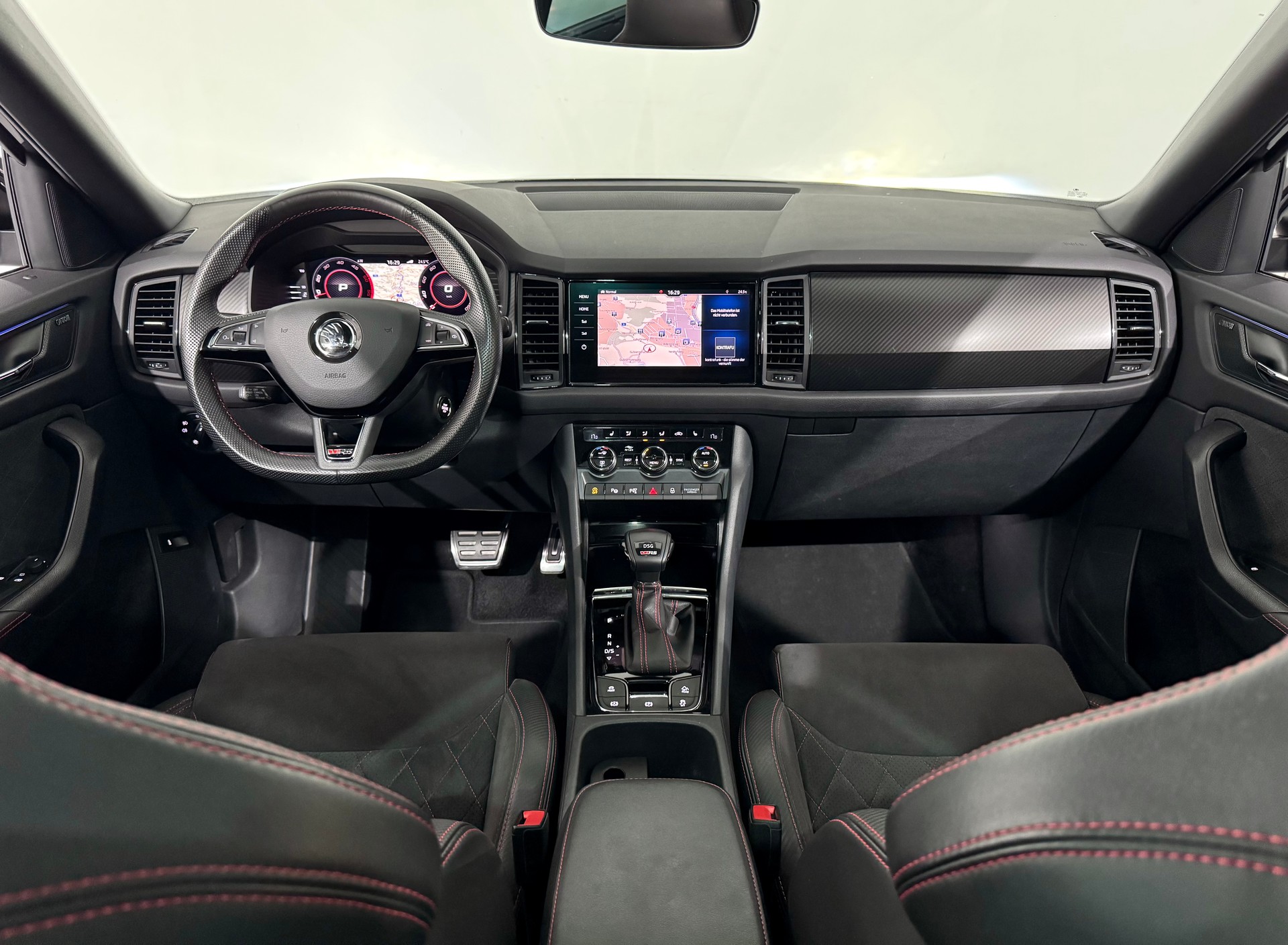 SKODA Kodiaq 2.0 Bi-TDI SCR RS 4x4 DSG **7 Plätzer**-image-5