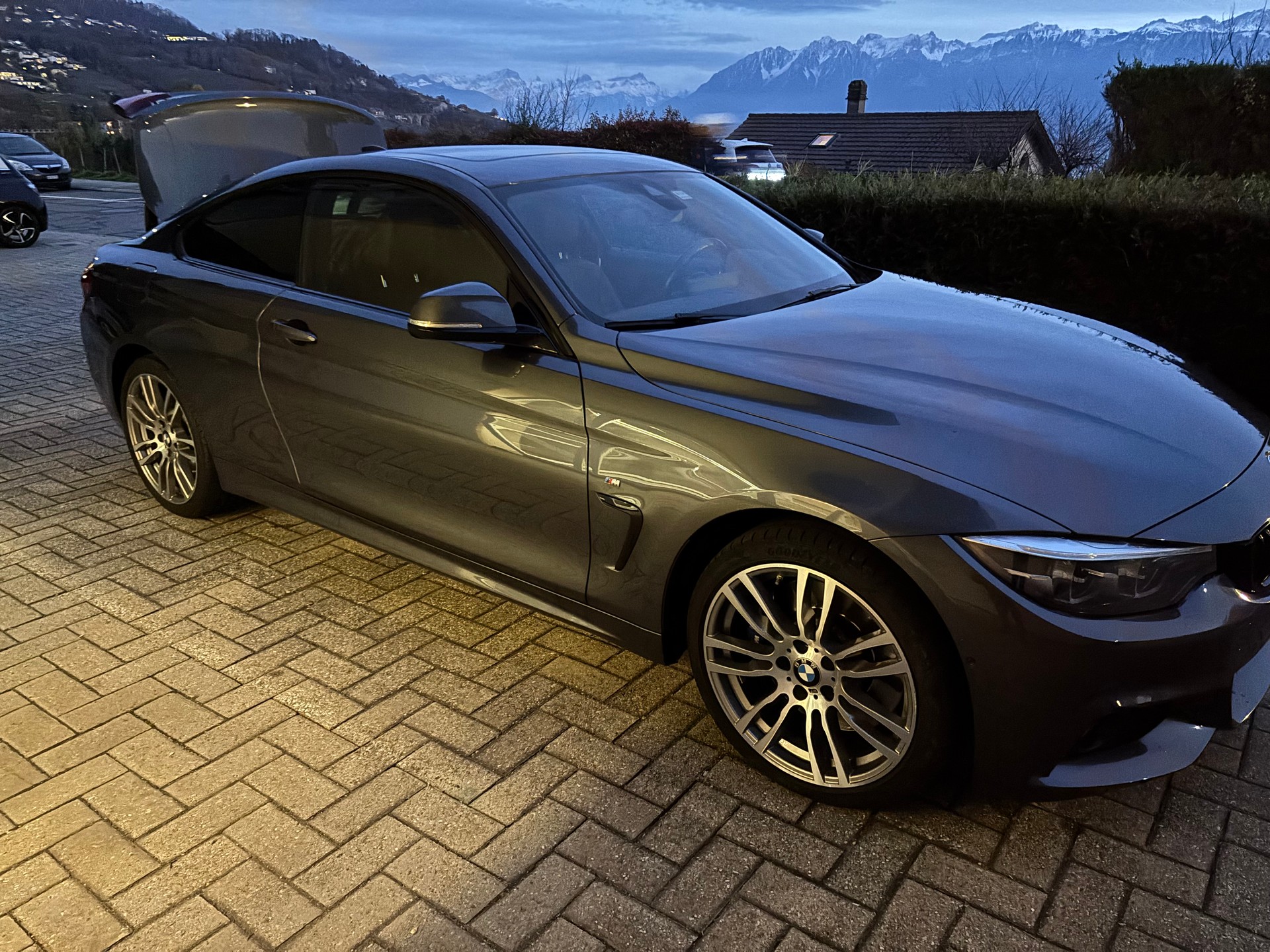 BMW 440i xDrive M-pack-image-1