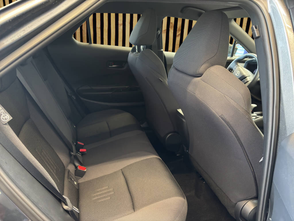 TOYOTA C-HR 1.8 HEV Trend-image-5