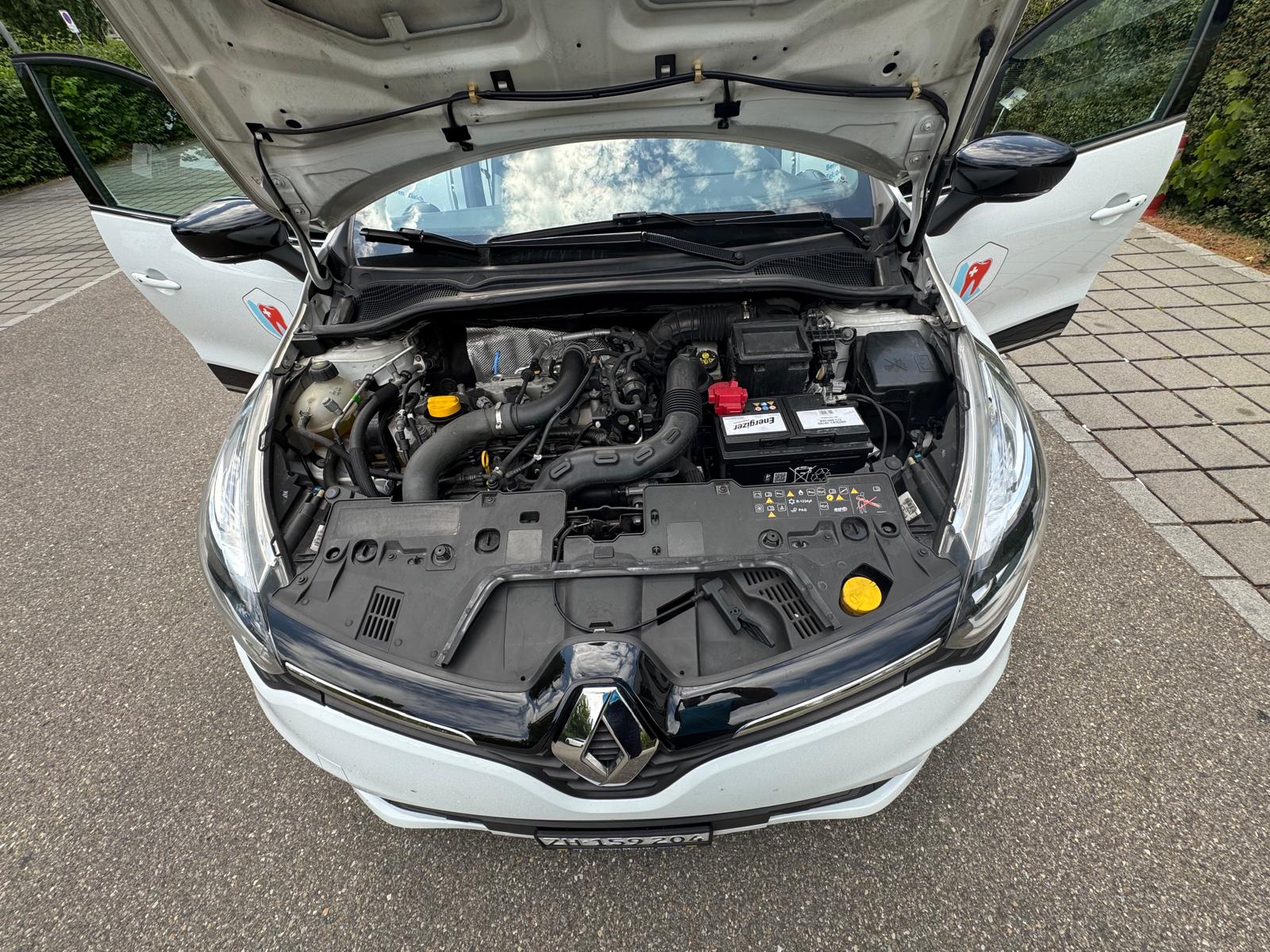 RENAULT 1.2 TCe 120 90th Anniv. S/S-image-5