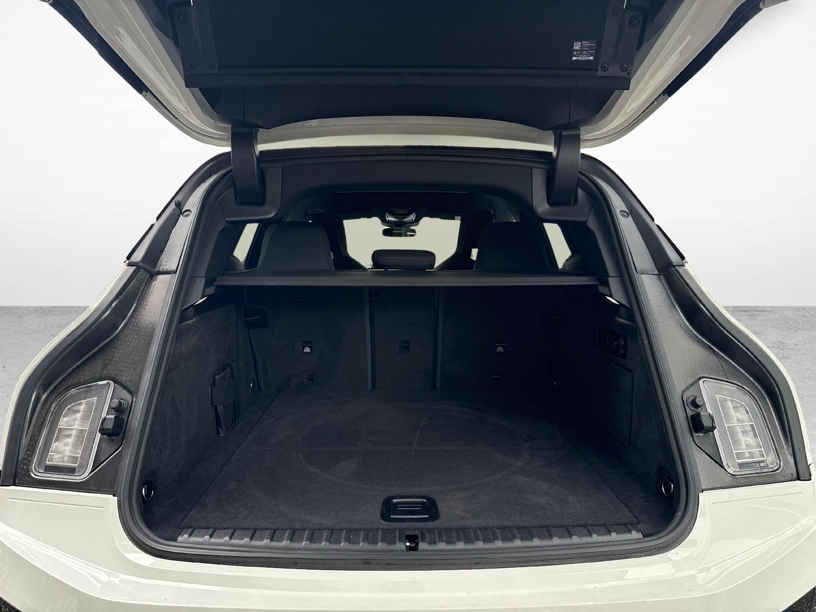 BMW iX xDrive50-image-13