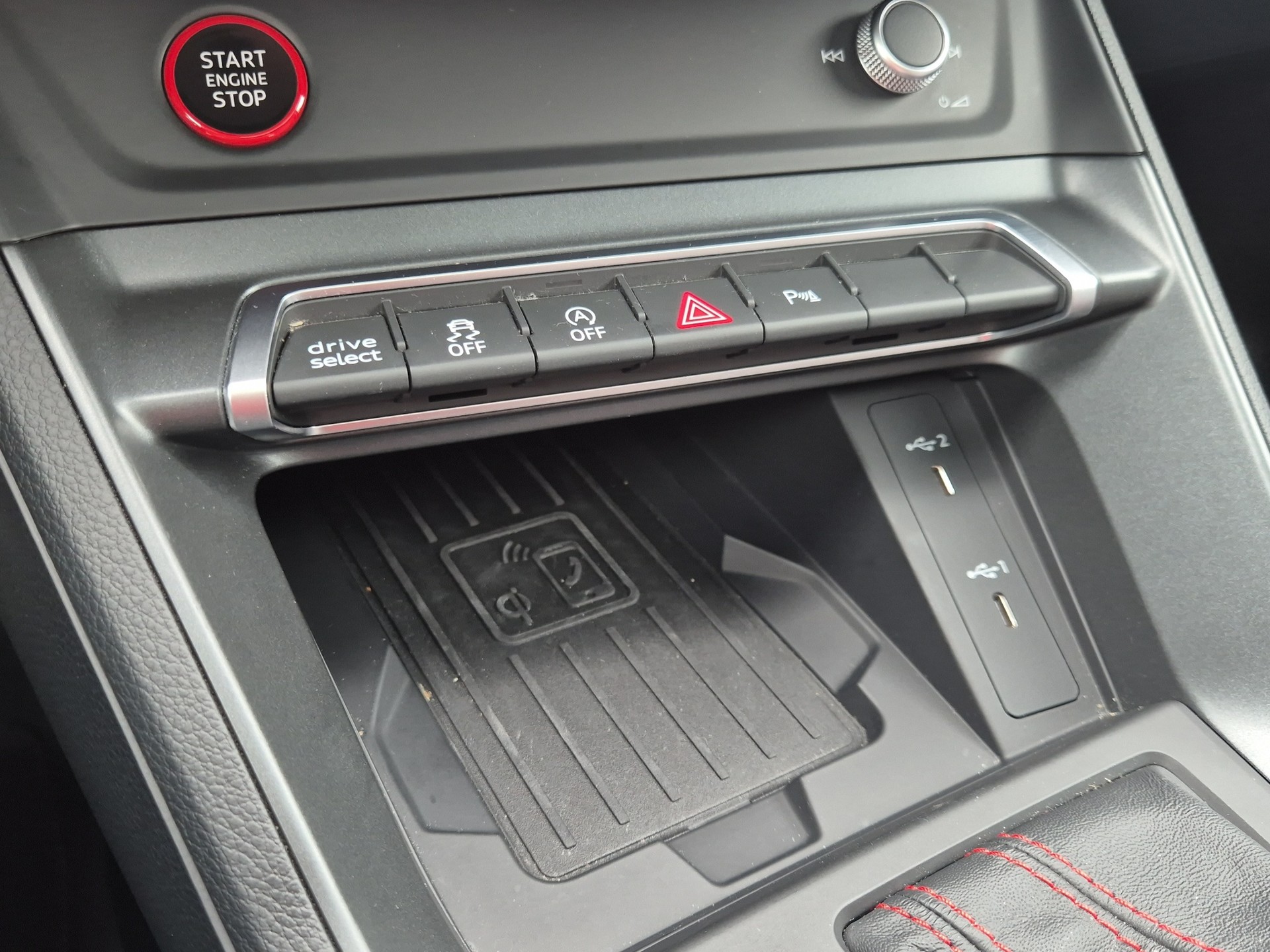 AUDI RS Q3 Sportback quattro S tronic-image-16