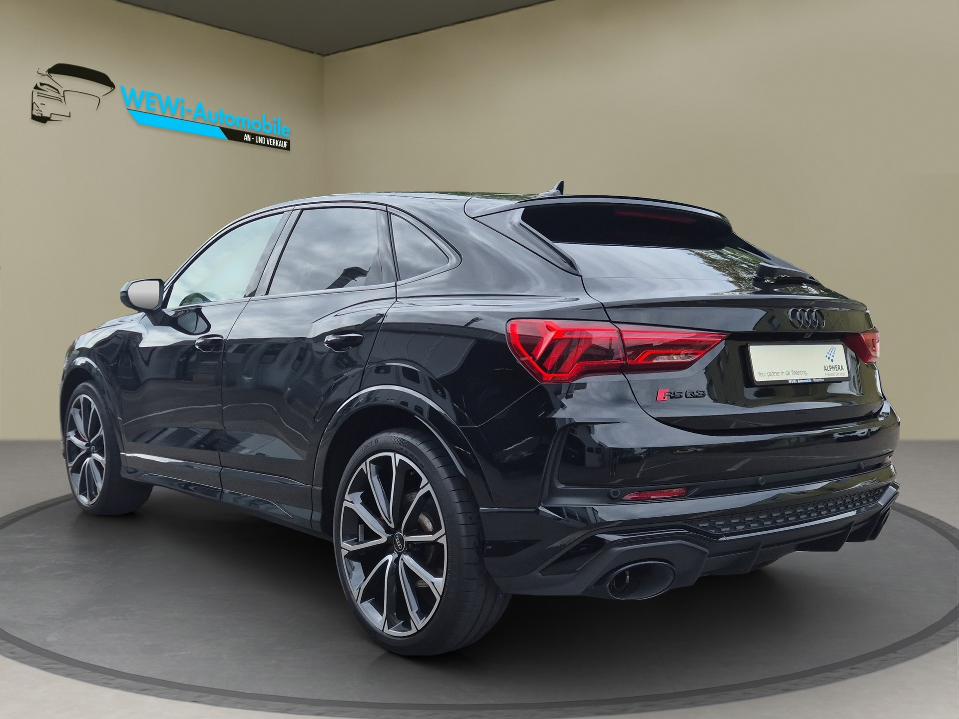 AUDI RS Q3 Sportback quattro S tronic-showroom-element-2