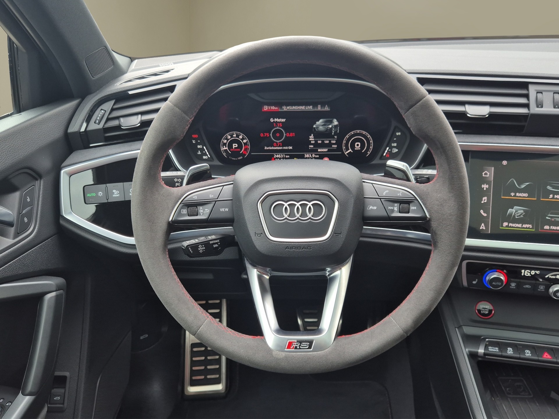 AUDI RS Q3 Sportback quattro S tronic-image-12