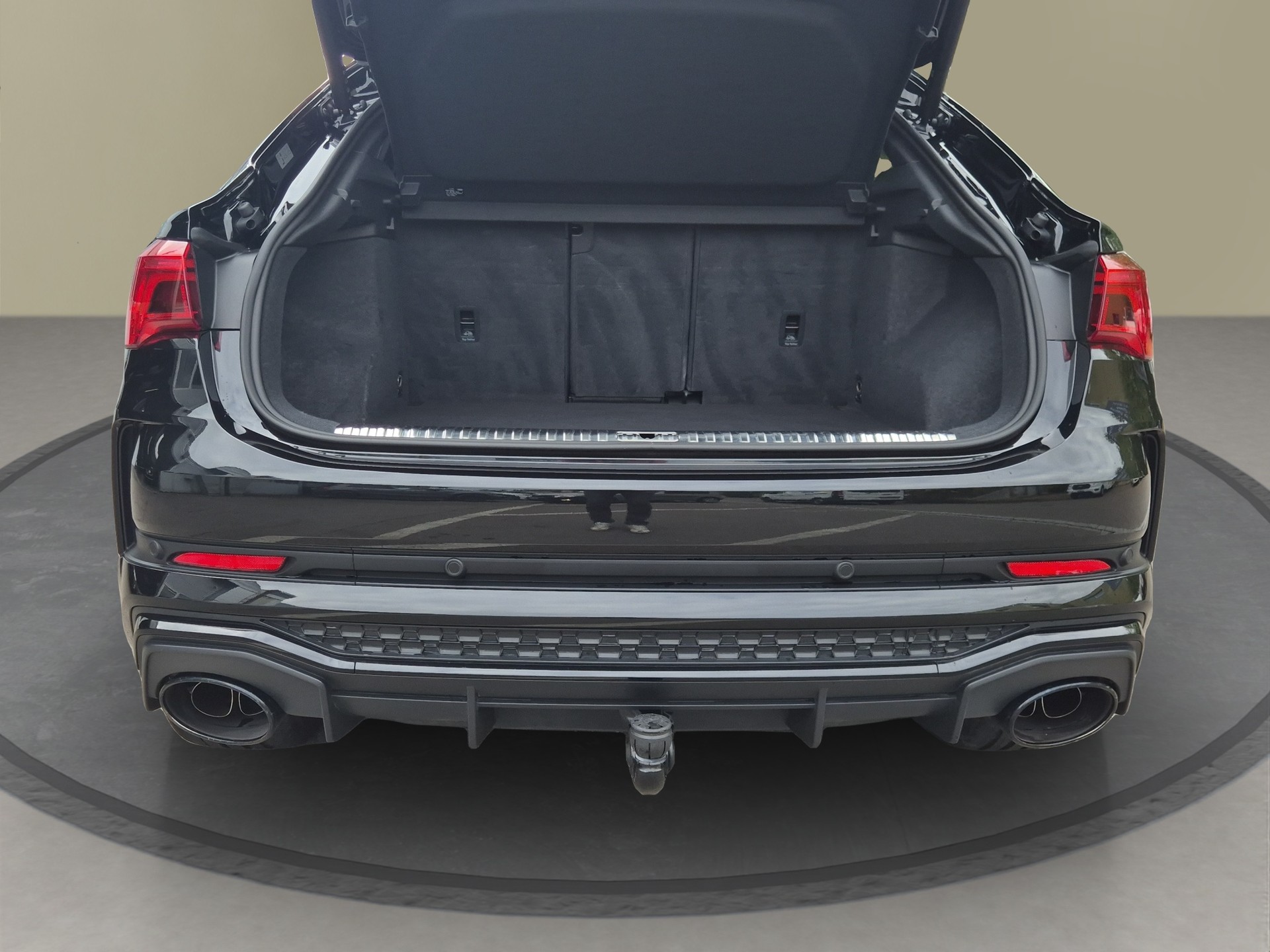 AUDI RS Q3 Sportback quattro S tronic-image-23
