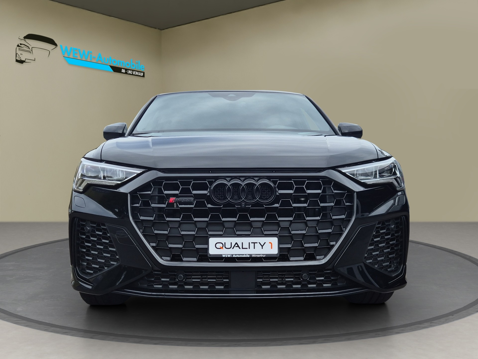 AUDI RS Q3 Sportback quattro S tronic-image-7