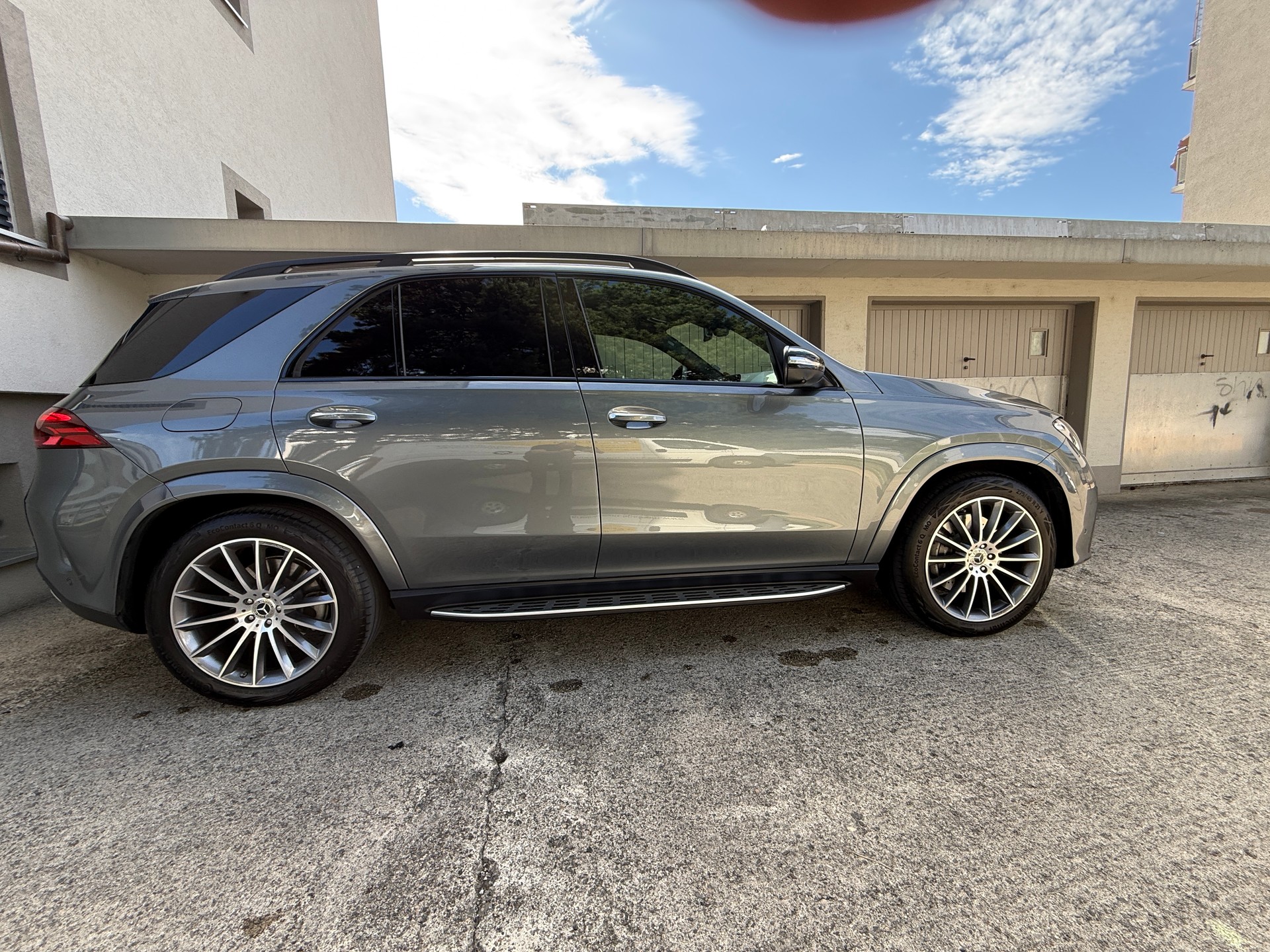 MERCEDES-BENZ GLE 300 d AMG Line 4matic