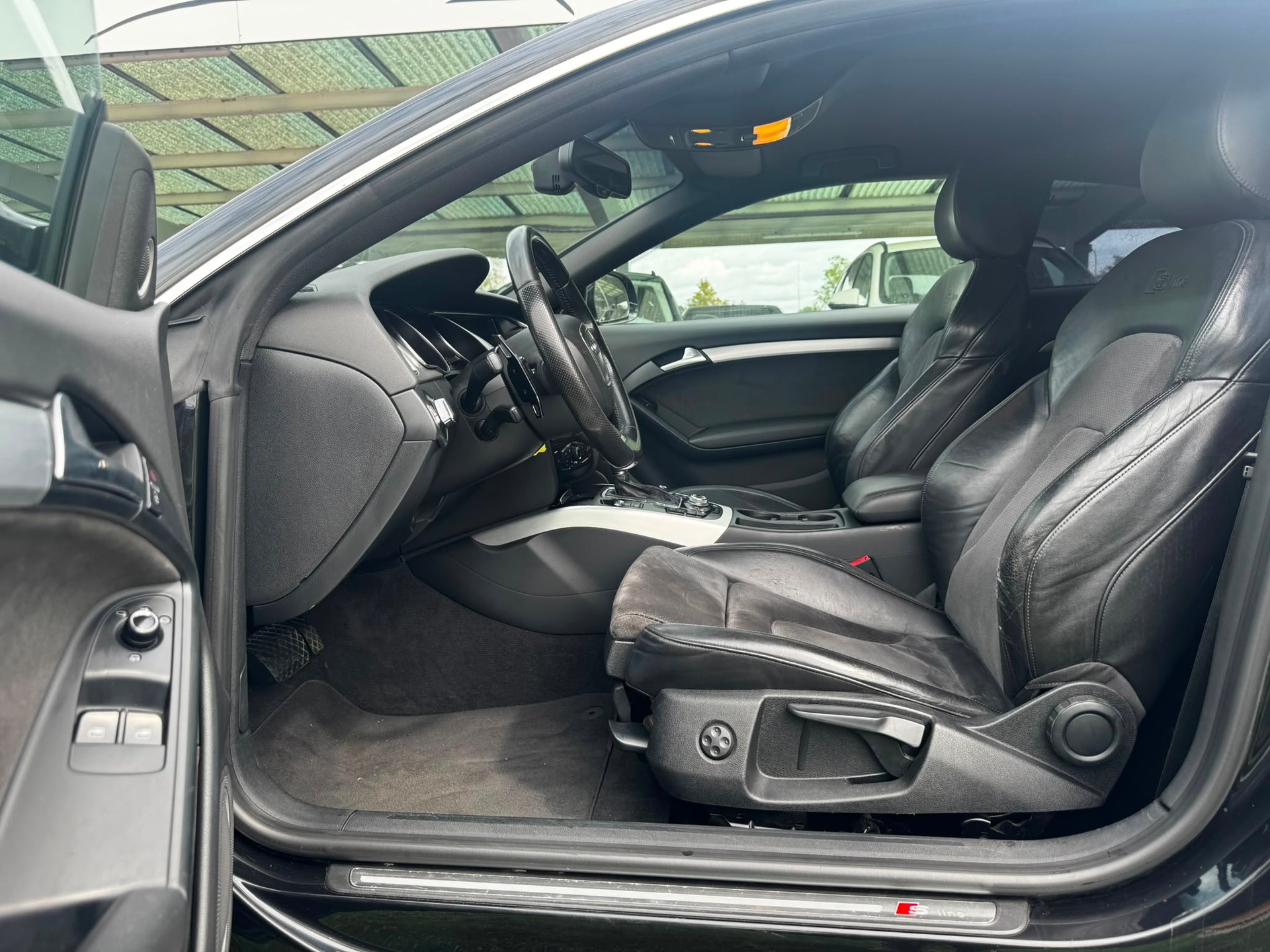 AUDI A5 Coupé 2.0 TFSI multitronic-image-9