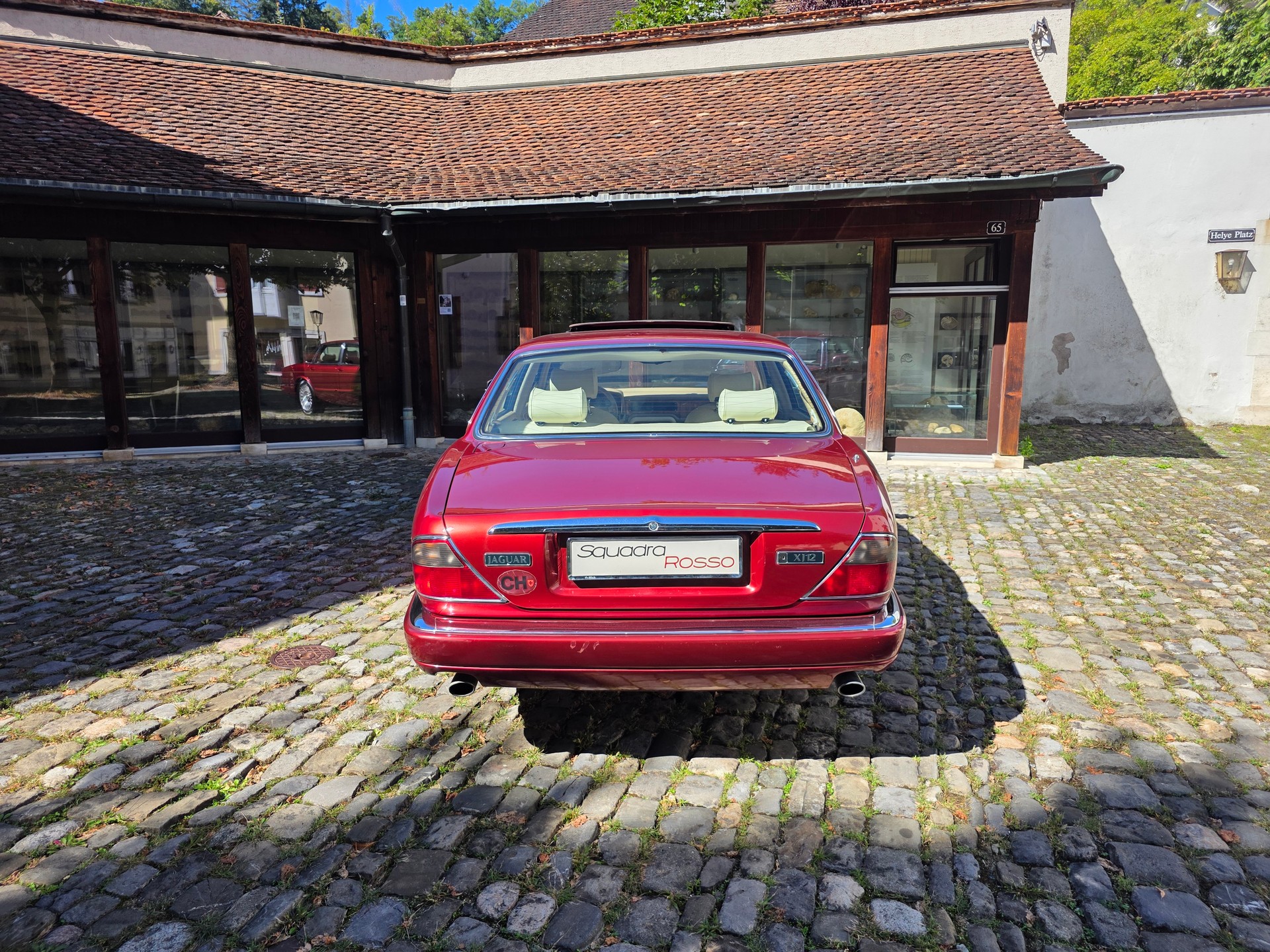 JAGUAR XJ12 6.0 mit Veteranen-MFK-image-6