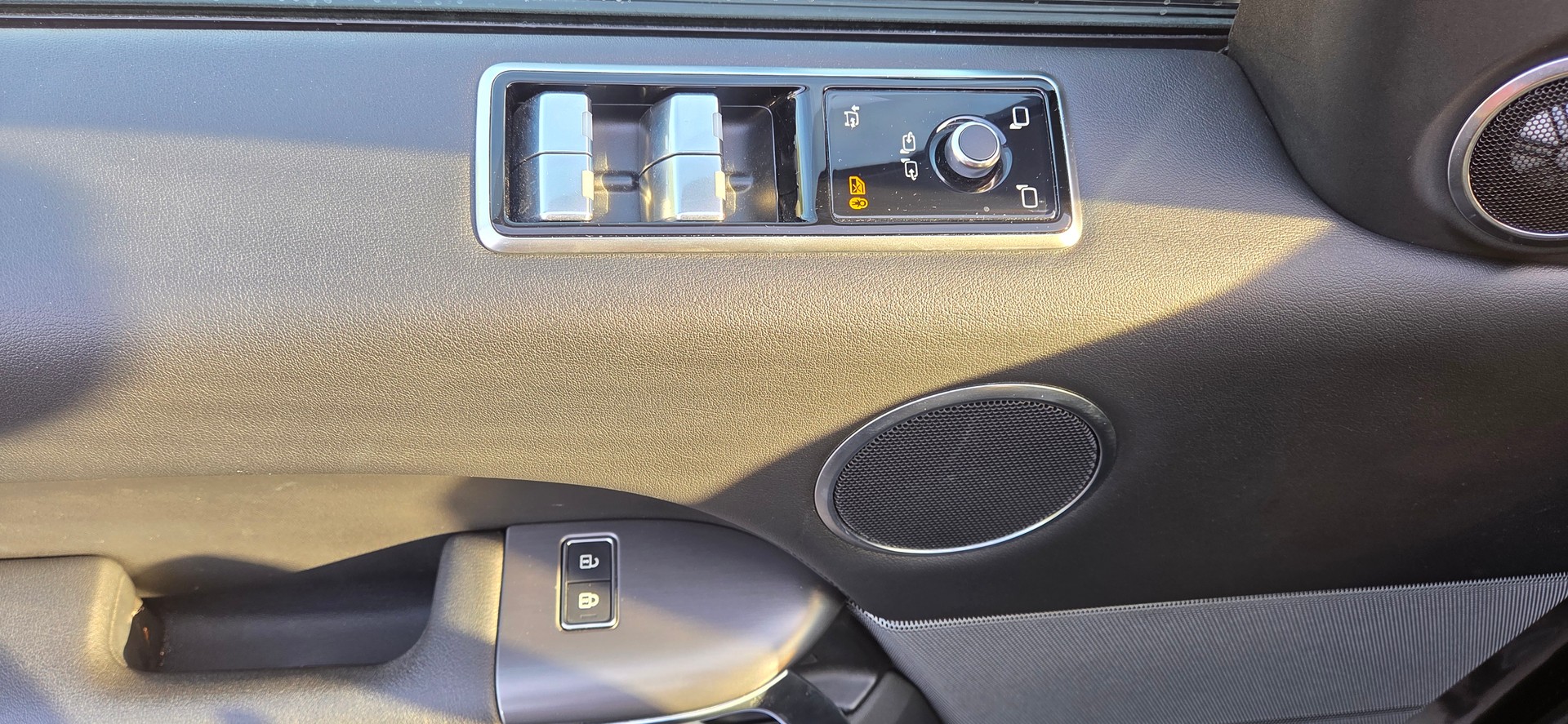 LAND ROVER Range Rover Sport D250 3.0D I6 MHEV HSE Dynamic Automatic-image-13