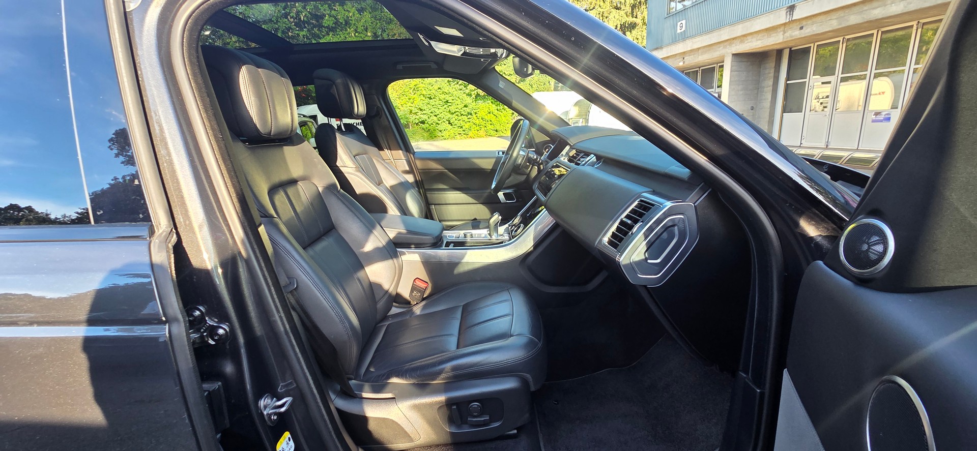 LAND ROVER Range Rover Sport D250 3.0D I6 MHEV HSE Dynamic Automatic-image-4