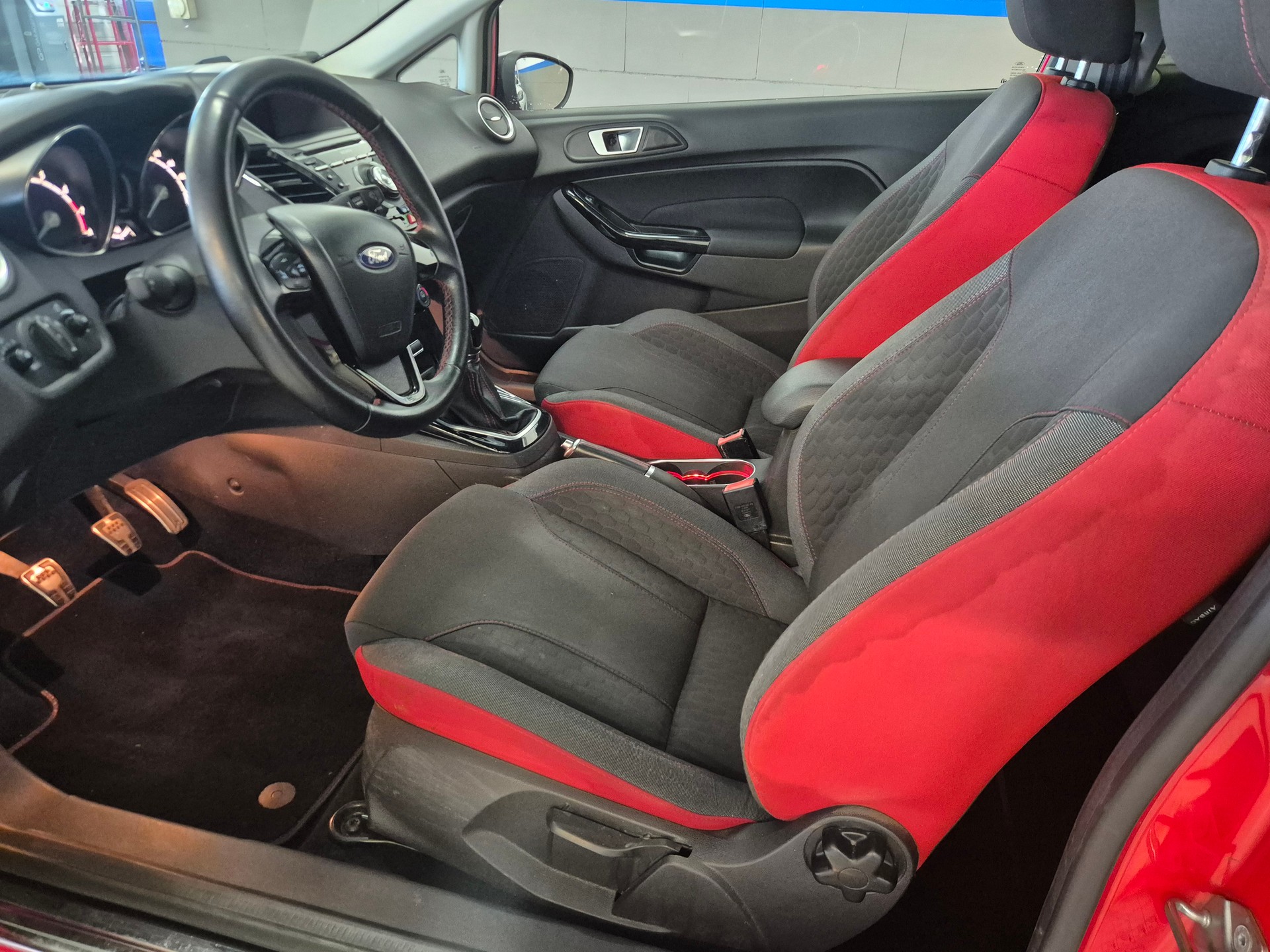 FORD Fiesta 1.0 SCTi Sport Red-image-5