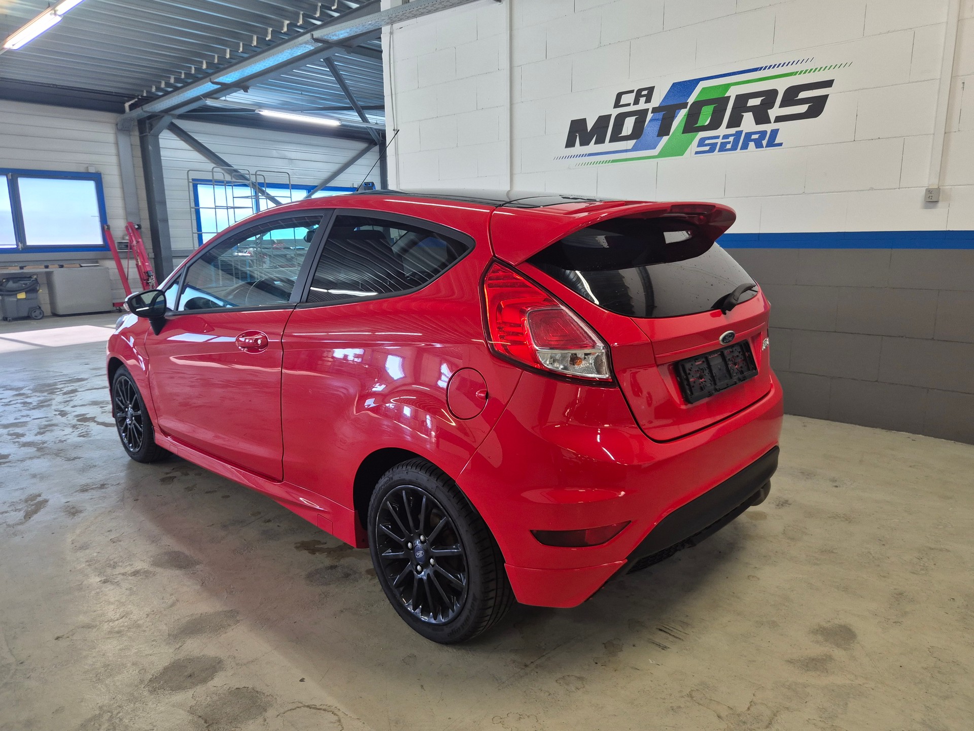 FORD Fiesta 1.0 SCTi Sport Red-image-4