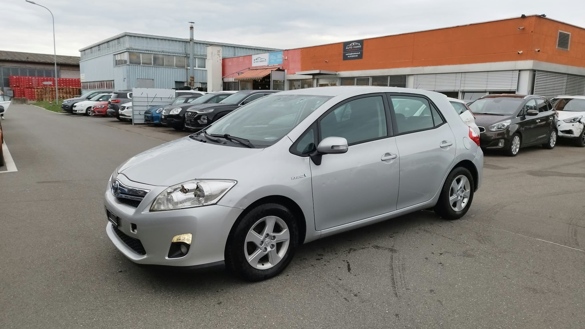 TOYOTA Auris 1.8 16V HSD Linea Luna-image-0