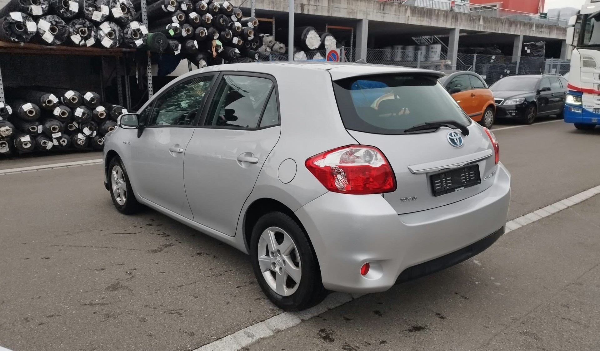 TOYOTA Auris 1.8 16V HSD Linea Luna-image-3