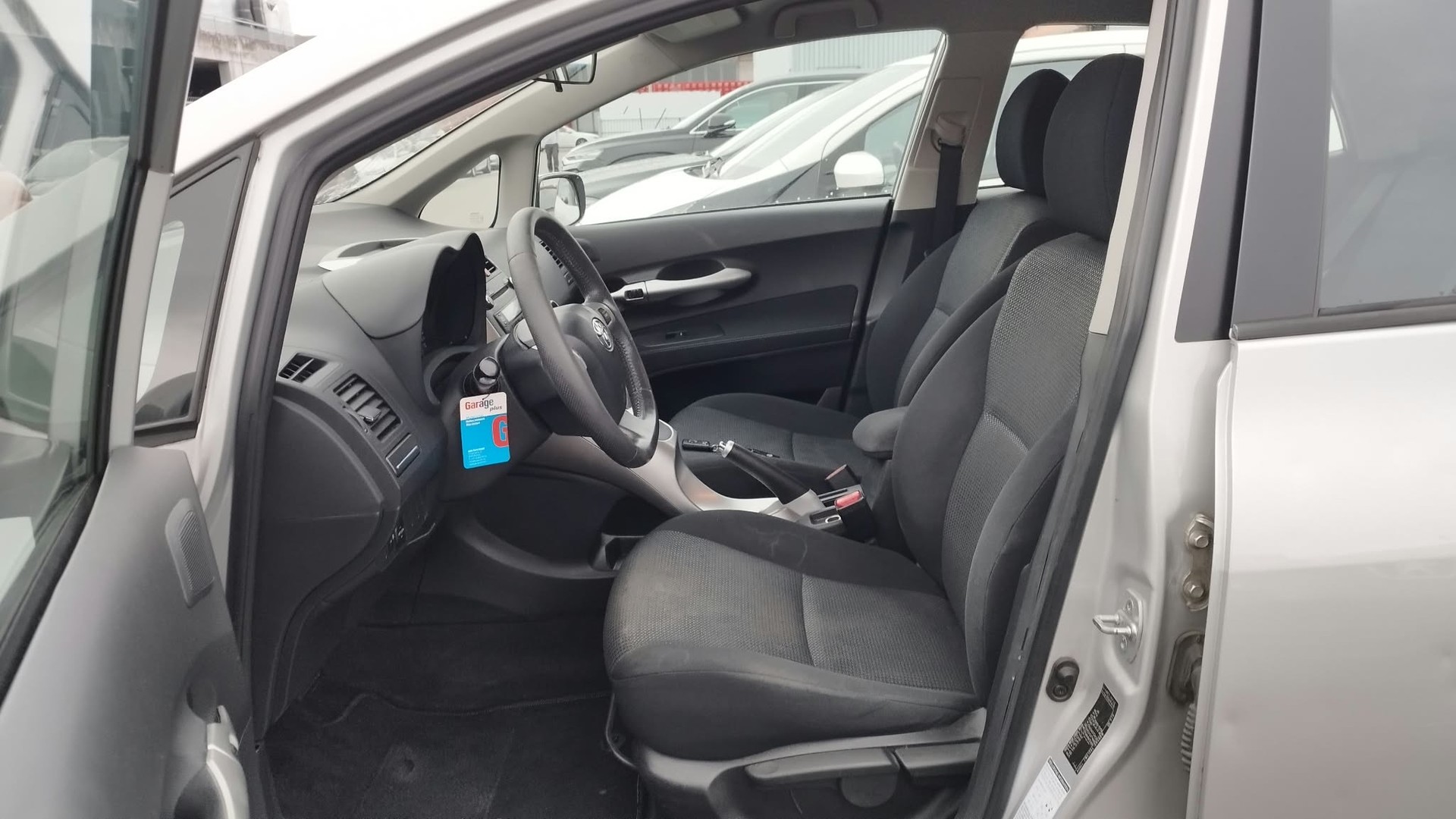 TOYOTA Auris 1.8 16V HSD Linea Luna-image-11