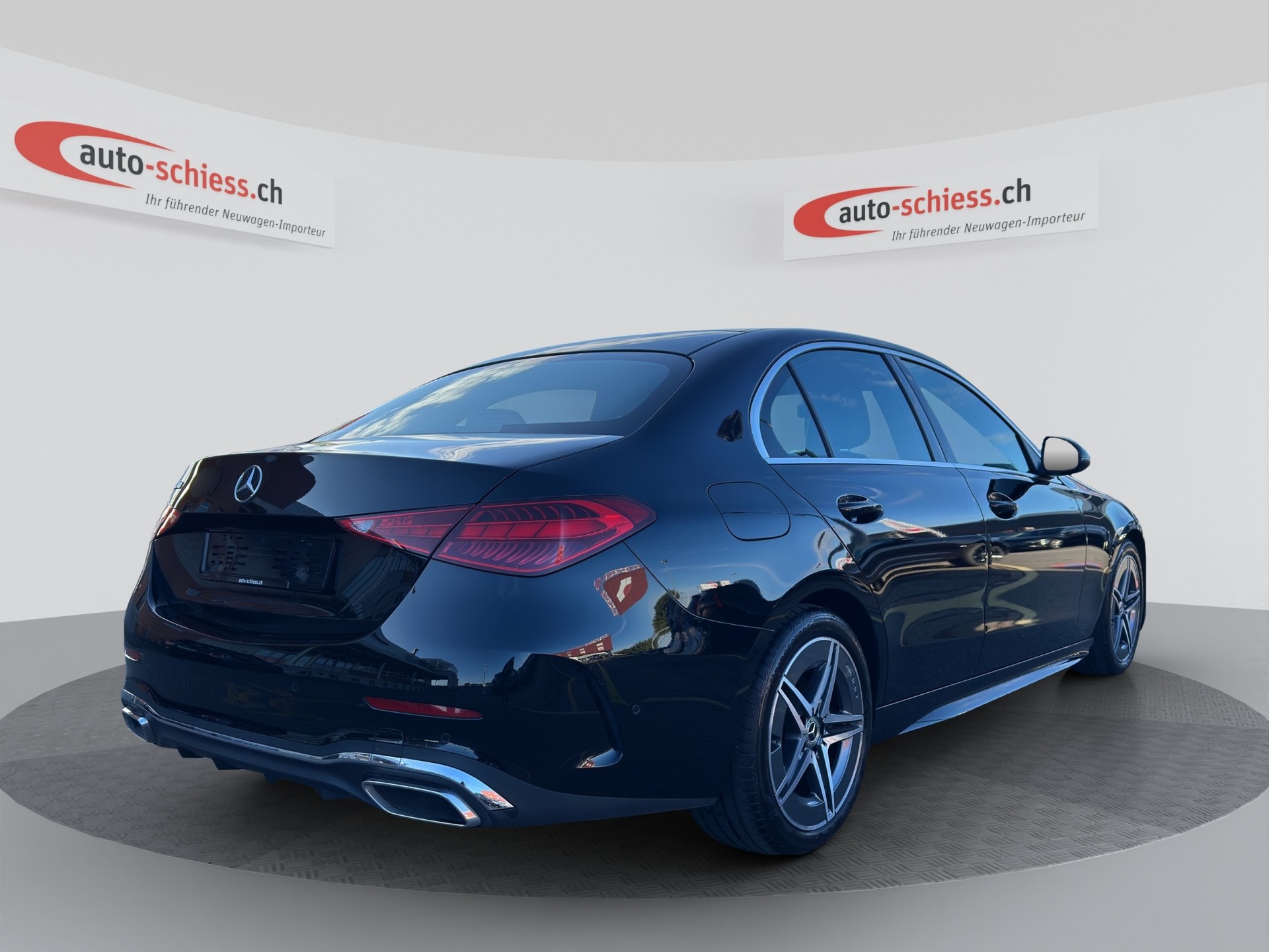 MERCEDES-BENZ C 220 d AMG Line-image-4