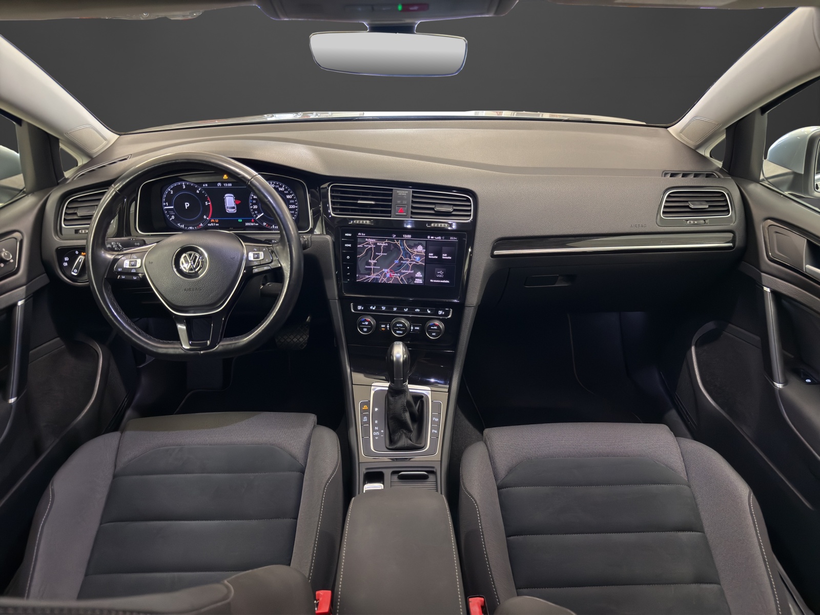 VW Golf Variant 2.0 TDI Highline DSG-image-8