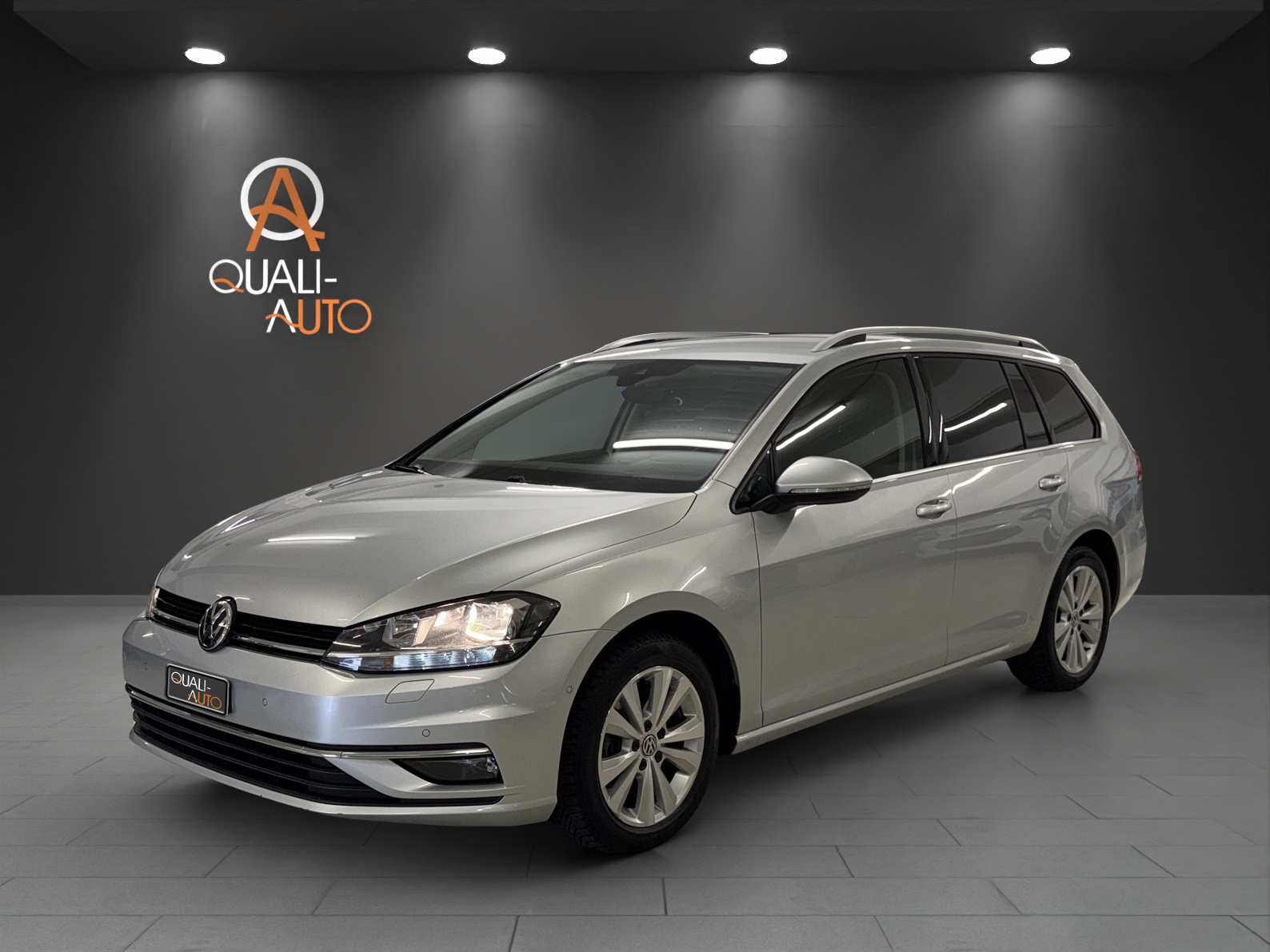 VW Golf Variant 2.0 TDI Highline DSG-image-2