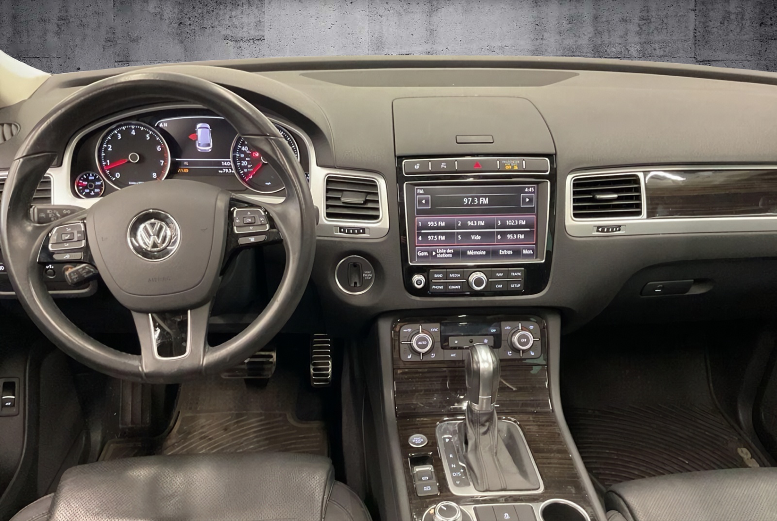 VW Touareg 3.6FSI VR6 Tiptronic-image-4