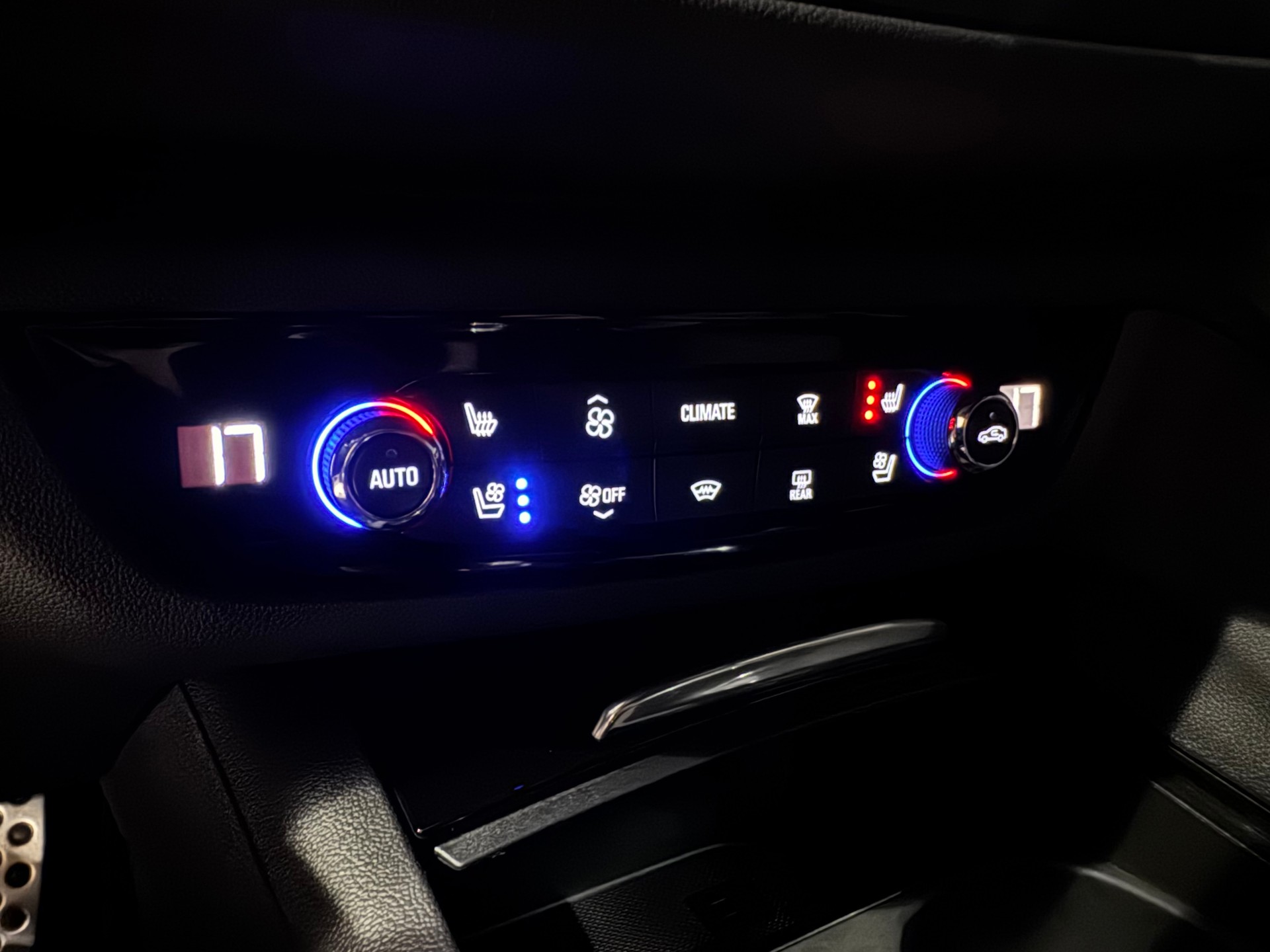 OPEL Insignia 2.0 T Grand Sport Excellence 4WD Automat | 1.Hand | CH |-image-23