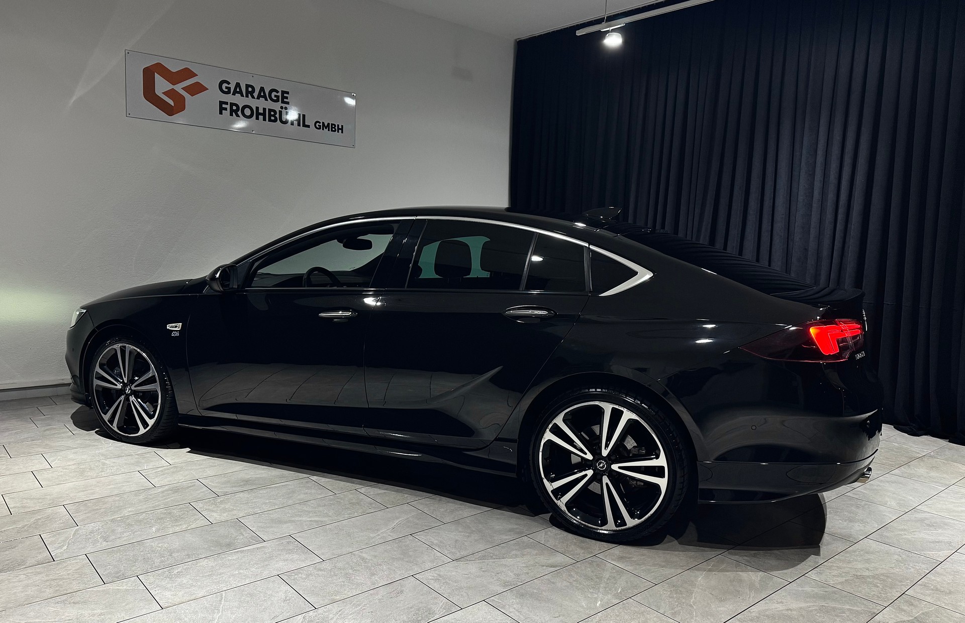 OPEL Insignia 2.0 T Grand Sport Excellence 4WD Automat | 1.Hand | CH |-image-8