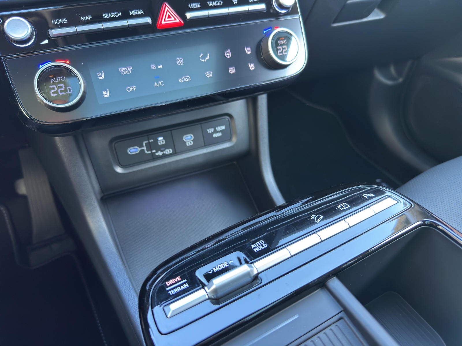 HYUNDAI Tucson 1.6 T-GDi HEV Vertex Sunroof Swiss Edition 4WD MY27-image-9