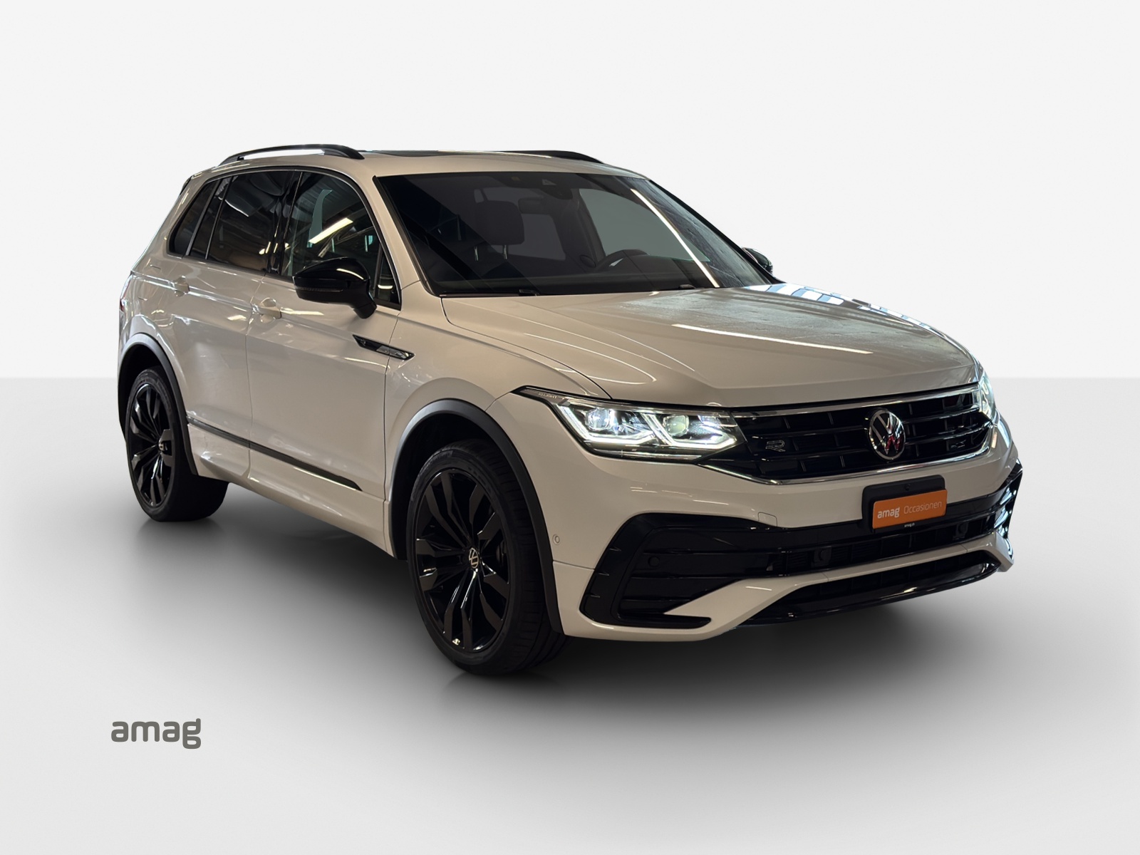 VW Tiguan 2.0TSI R-Line 4Motion DSG-image-5