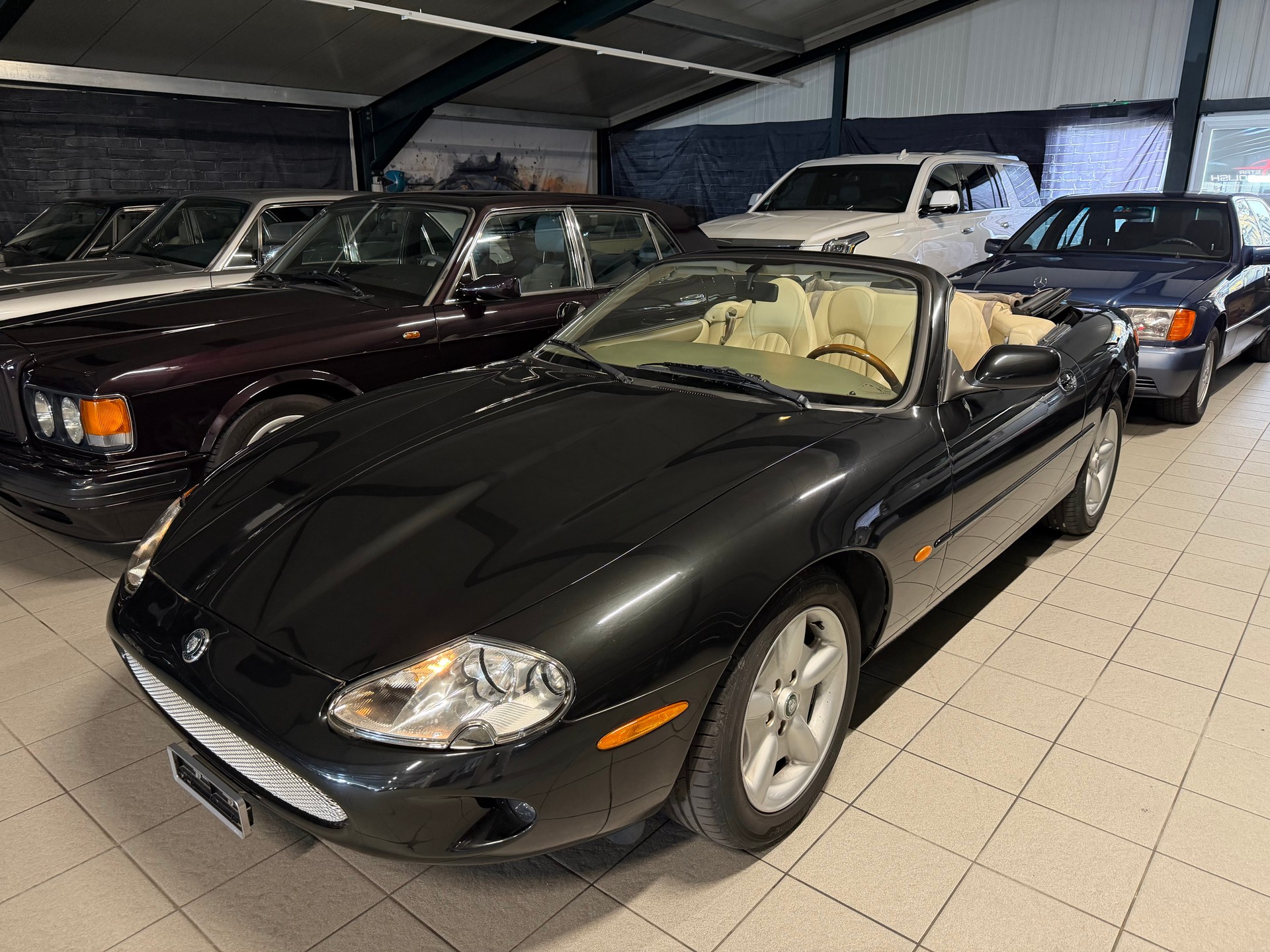 JAGUAR XK8 4.0 Convertible - Ritter-image-0