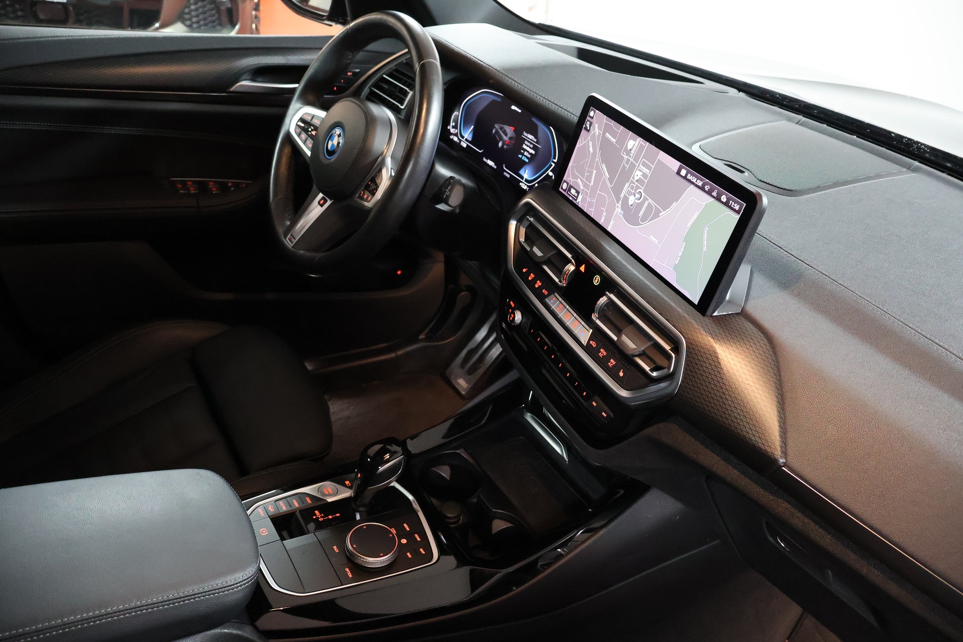 BMW X3 xDrive 30e M Sport-image-11