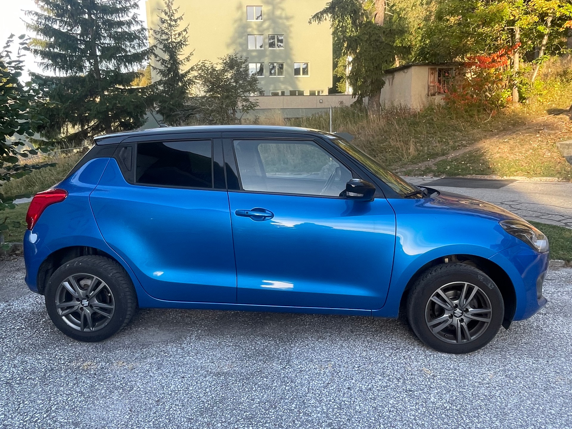 SUZUKI 1.2 Piz Sulai Top Hybrid 4x4-image-3