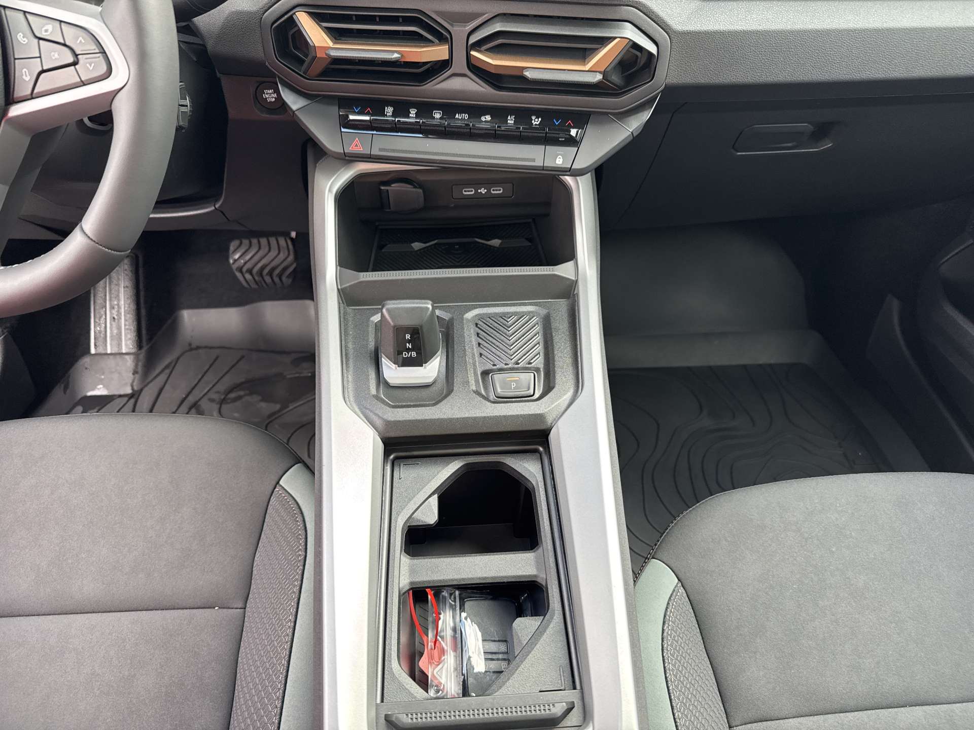 DACIA Bigster HEV 155 Extreme Automat-image-11