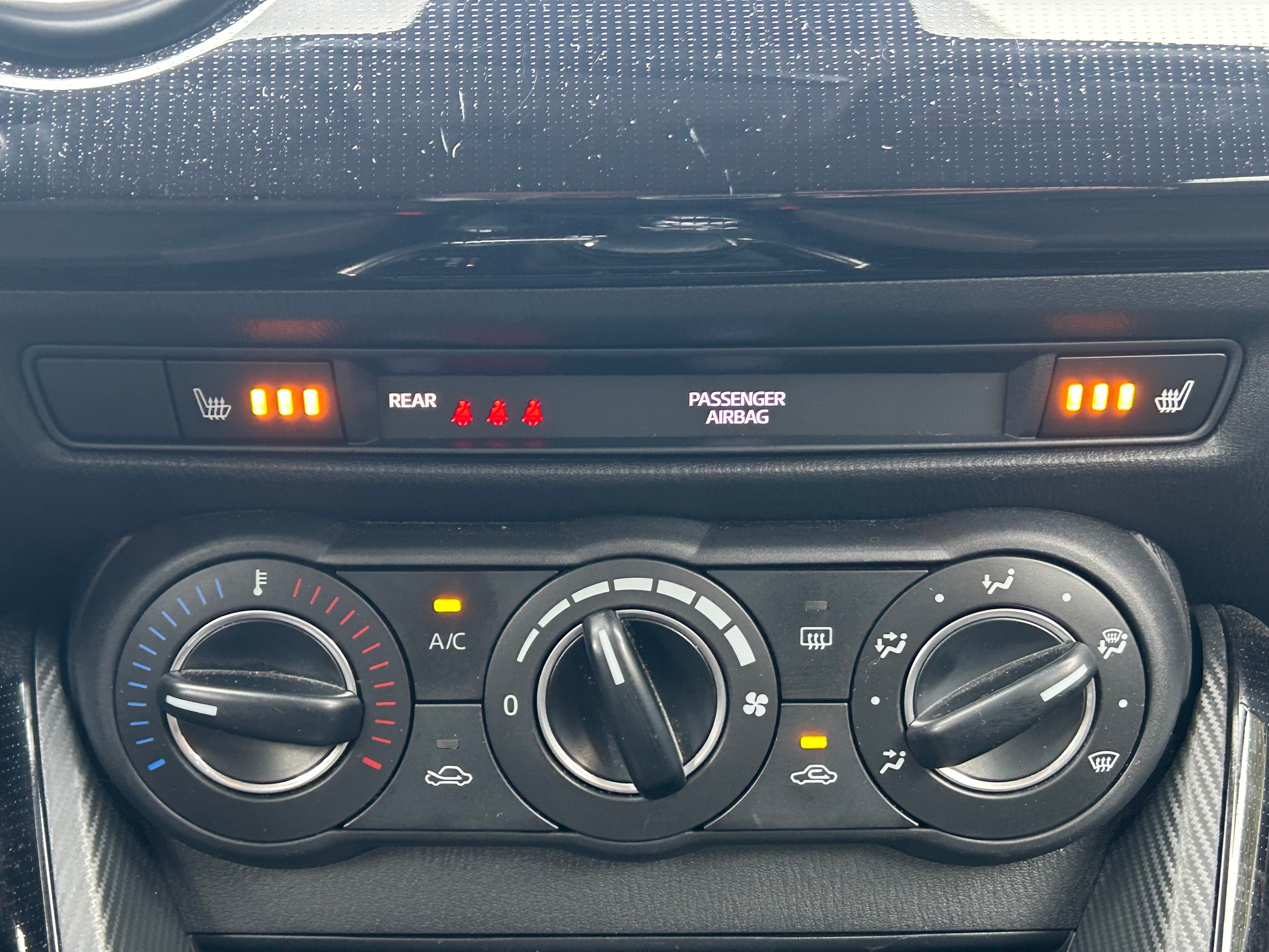 MAZDA 2 SKYACTIV-G 90 Ambition Automat-image-13