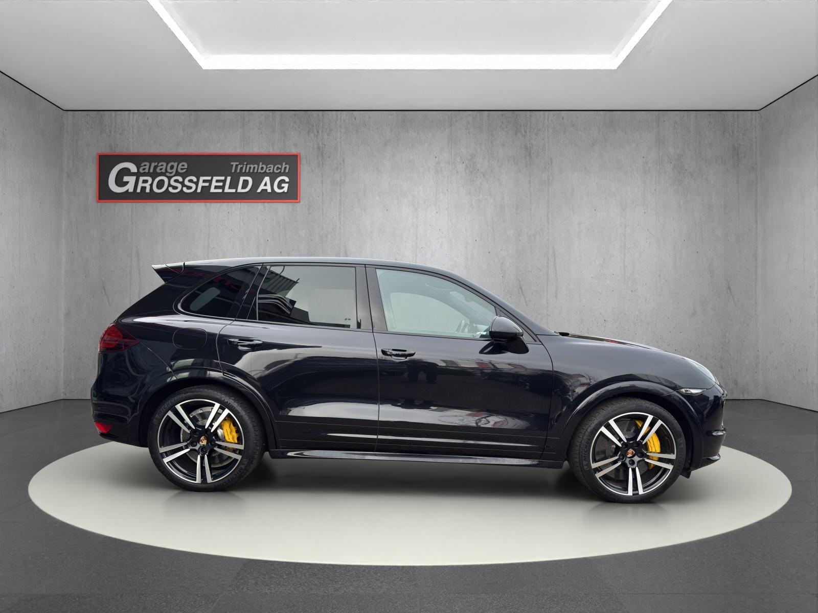 PORSCHE Cayenne 4.8 V8 Turbo S TipT-image-6