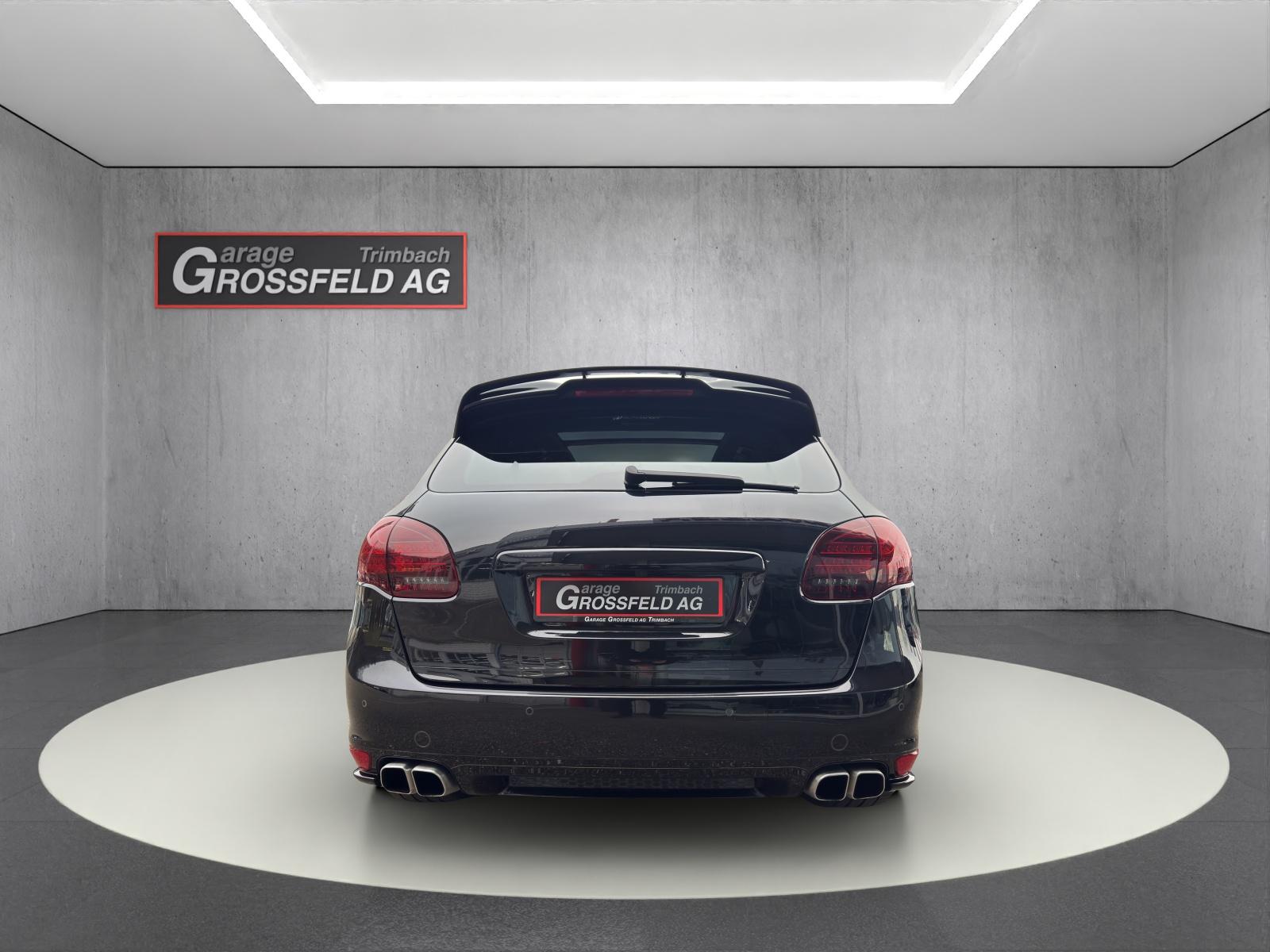 PORSCHE Cayenne 4.8 V8 Turbo S TipT-image-4