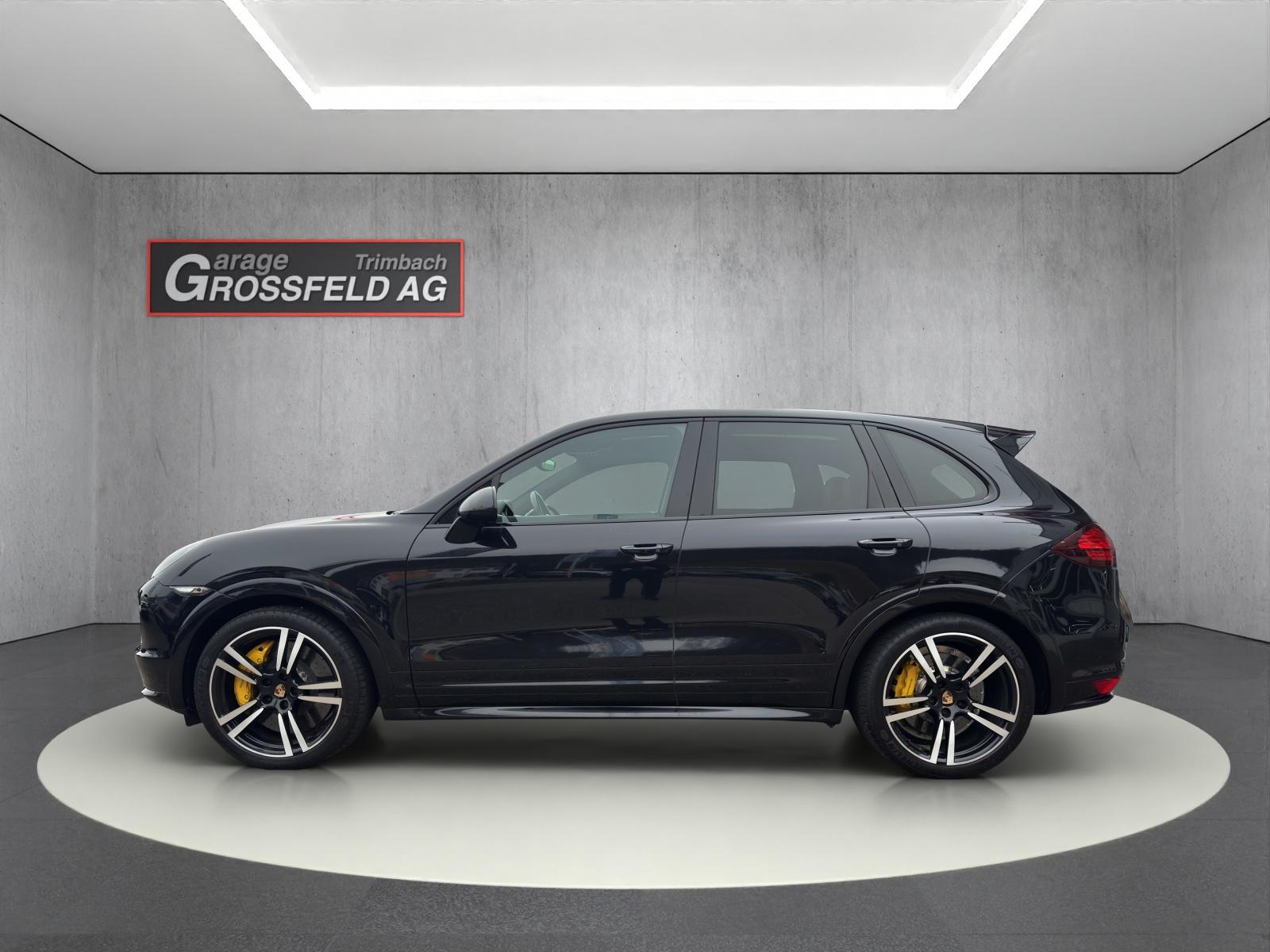PORSCHE Cayenne 4.8 V8 Turbo S TipT-image-2