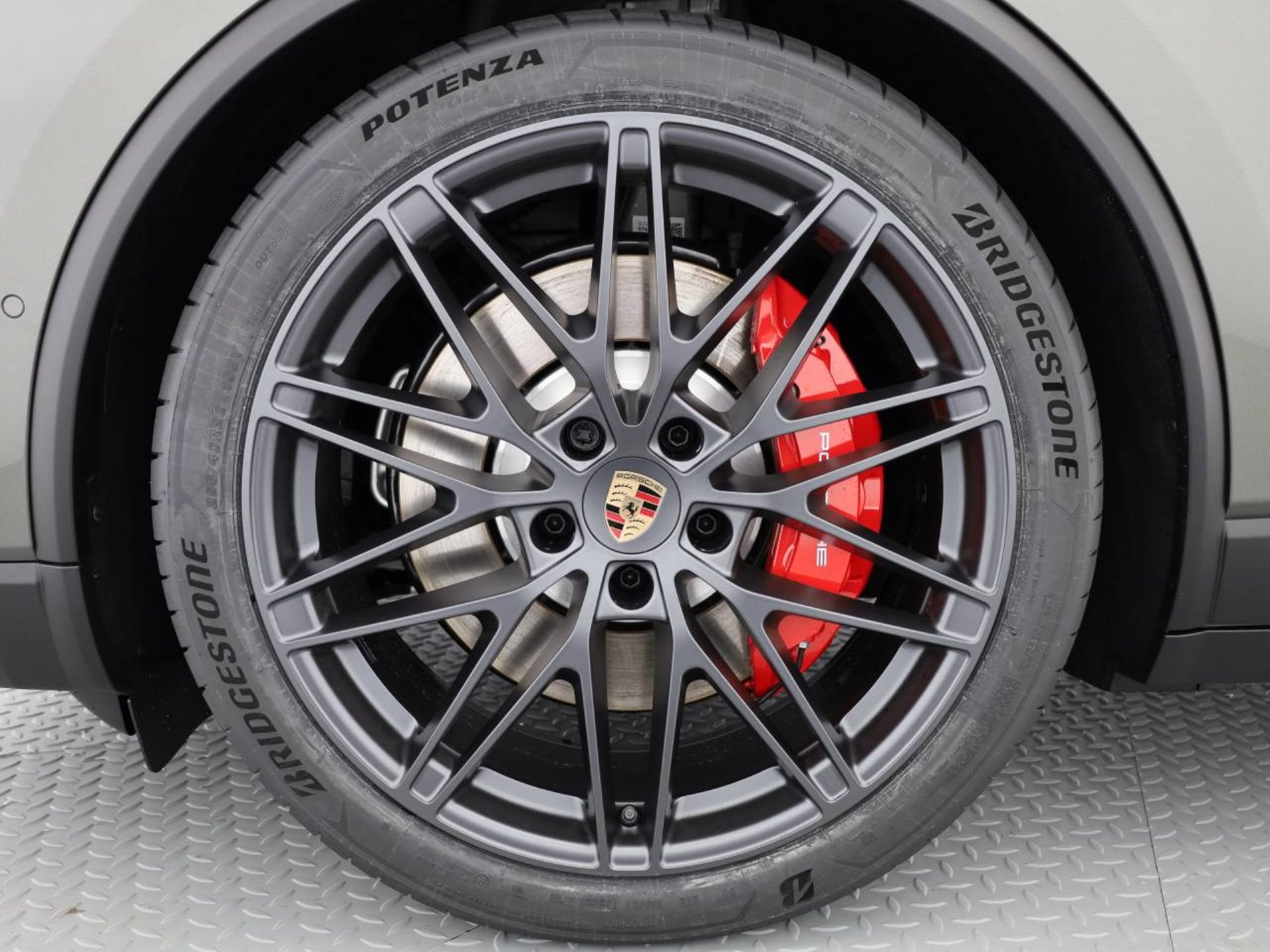 PORSCHE Macan GTS-image-8