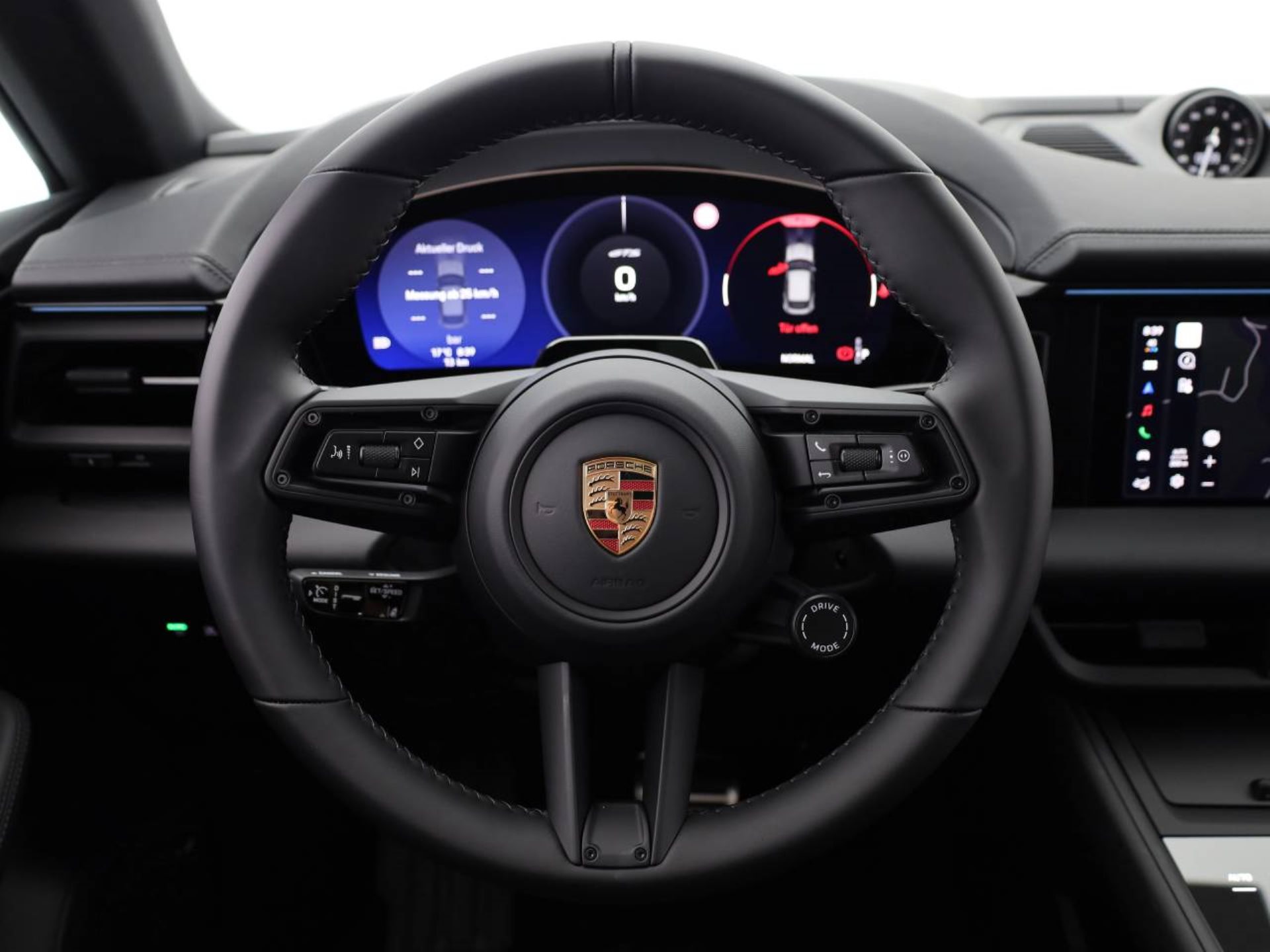 PORSCHE Macan GTS-image-4