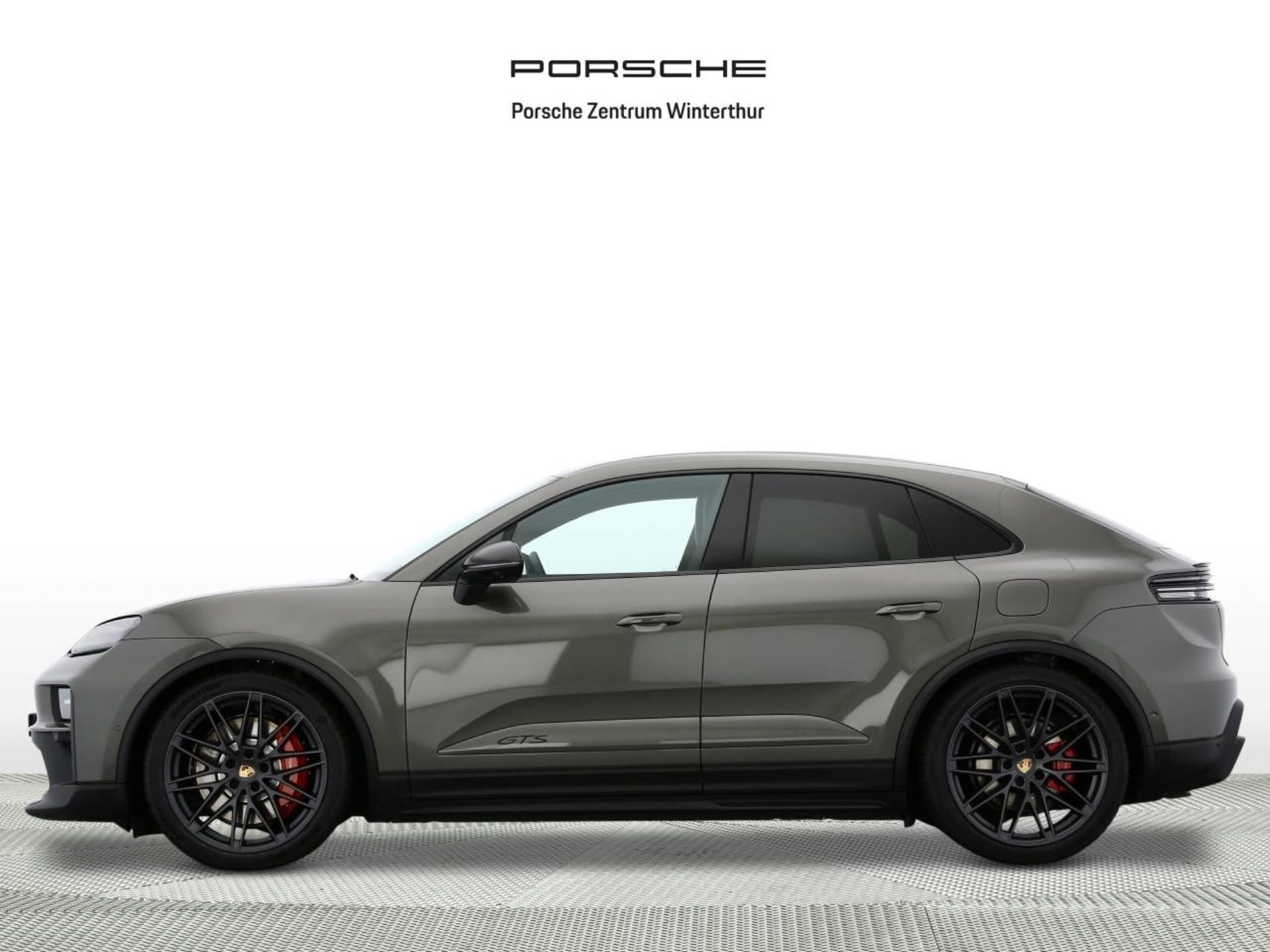 PORSCHE Macan GTS-image-1