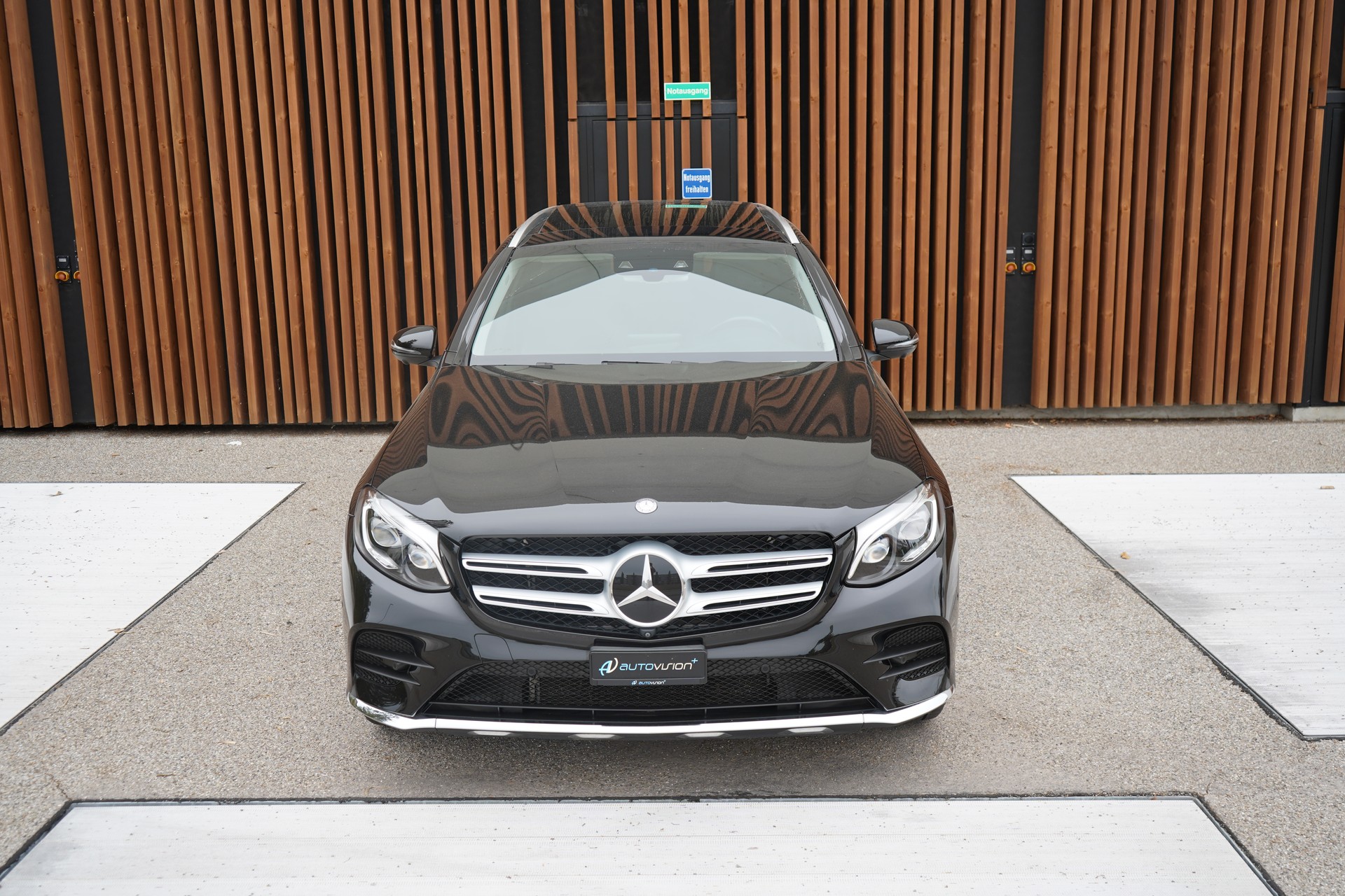 MERCEDES-BENZ GLC 250 d AMG LINE 4MATIC 9G-TRONIC l 204 PS-image-12