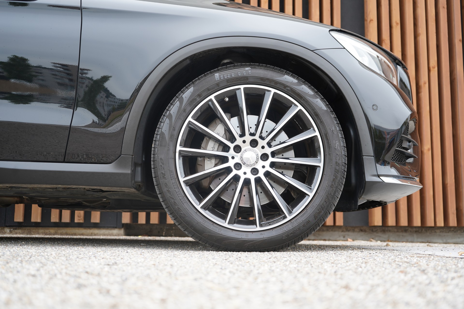 MERCEDES-BENZ GLC 250 d AMG LINE 4MATIC 9G-TRONIC l 204 PS-image-16