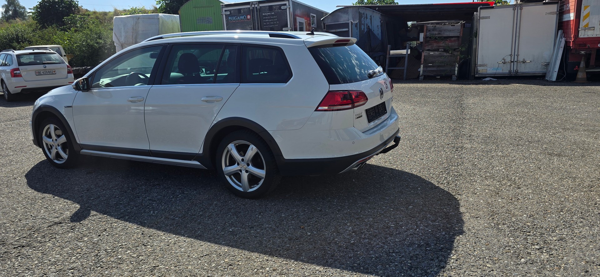 VW Golf 2.0 TDI Alltrack 4Motion-image-4