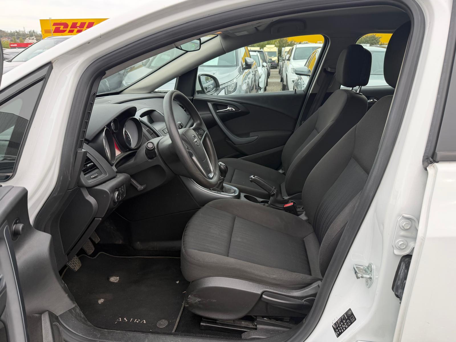 OPEL Astra Sports Tourer 1.6 CDTI 110 eFLEX S/S-image-6
